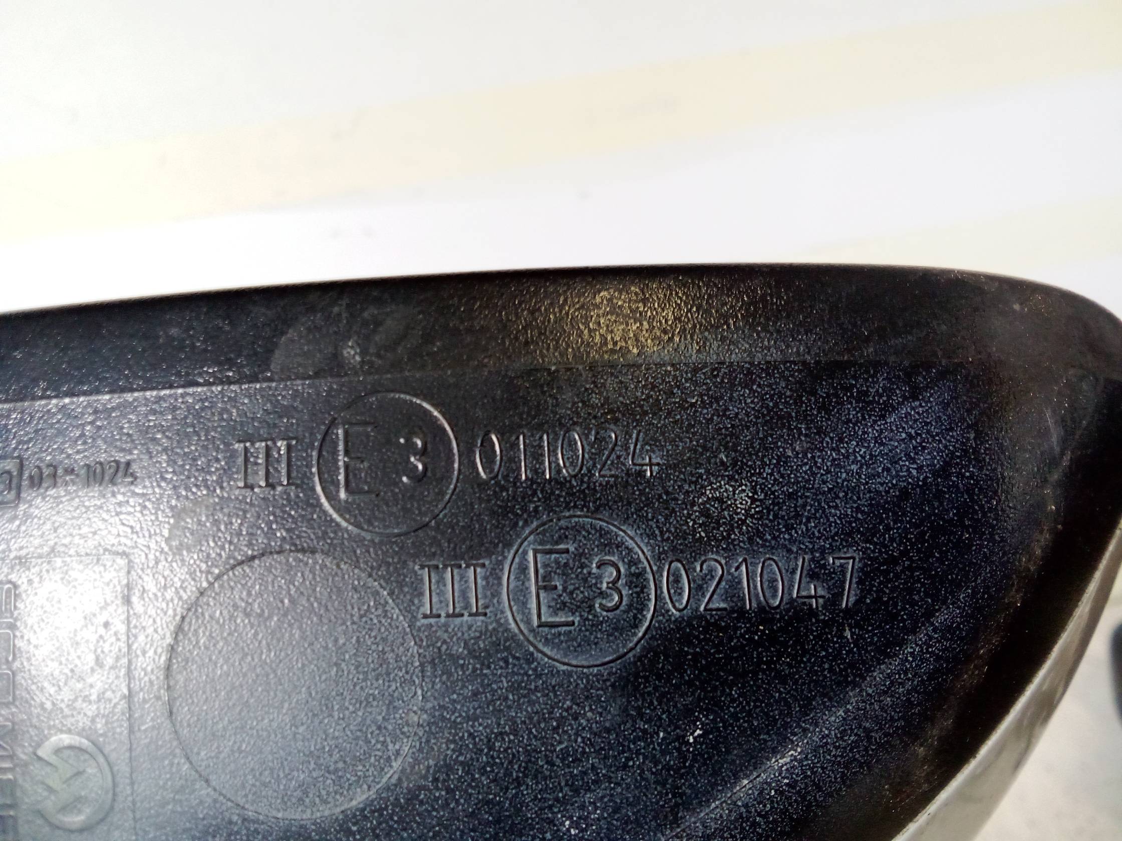 Retrovisore est. dx.