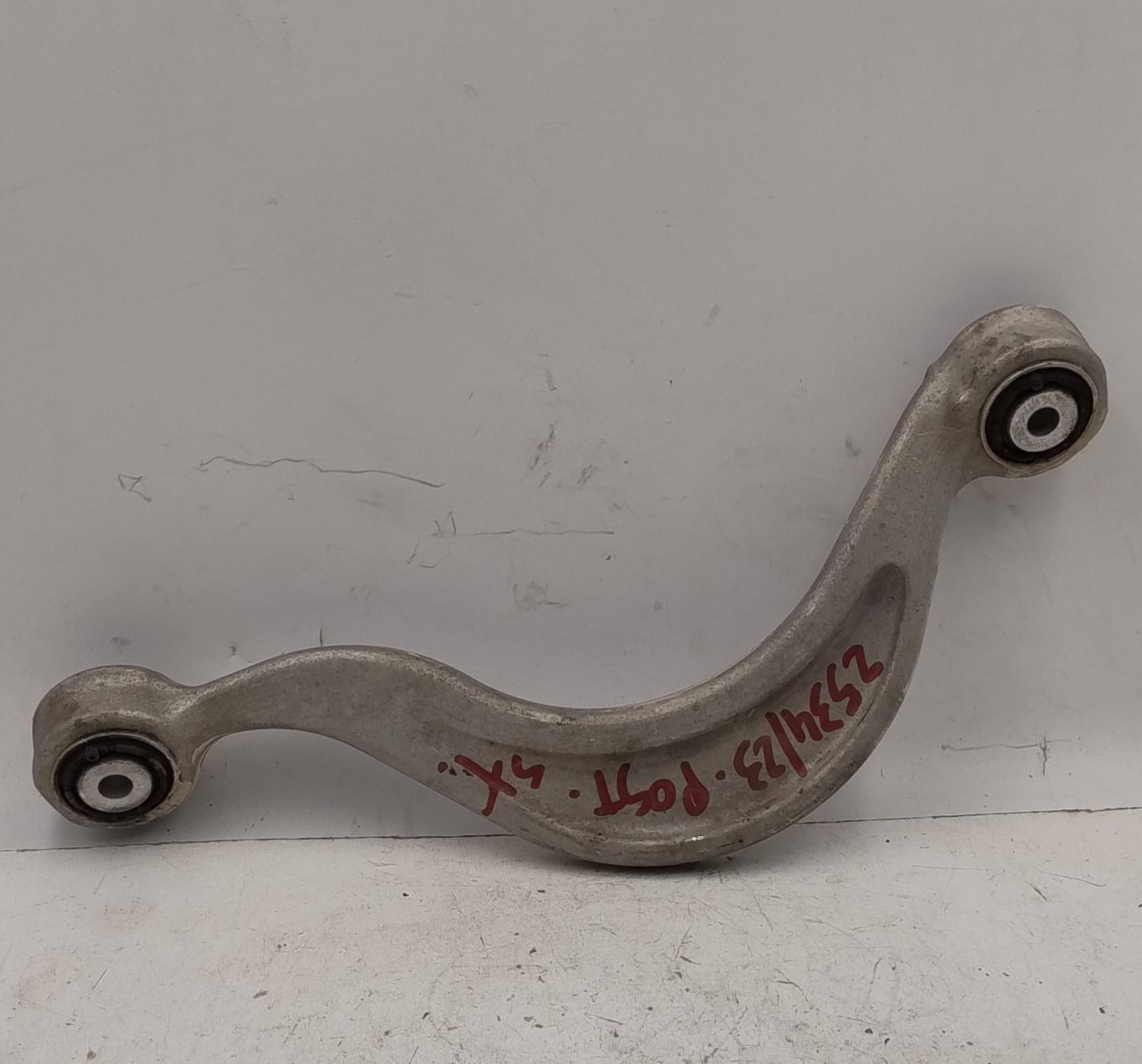 Braccio oscillante sosp. post. sx.