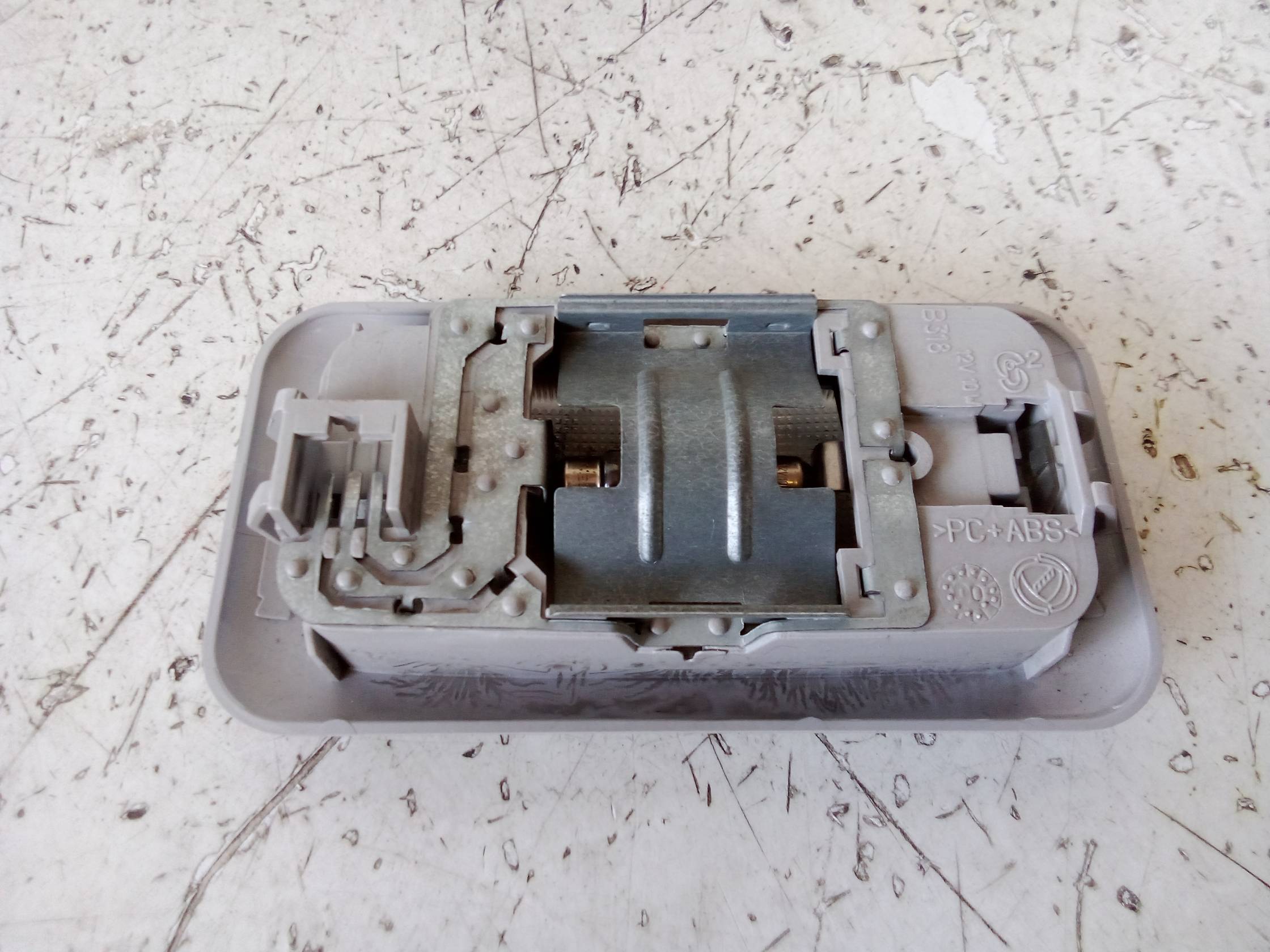 Luce cortesia ant. tetto