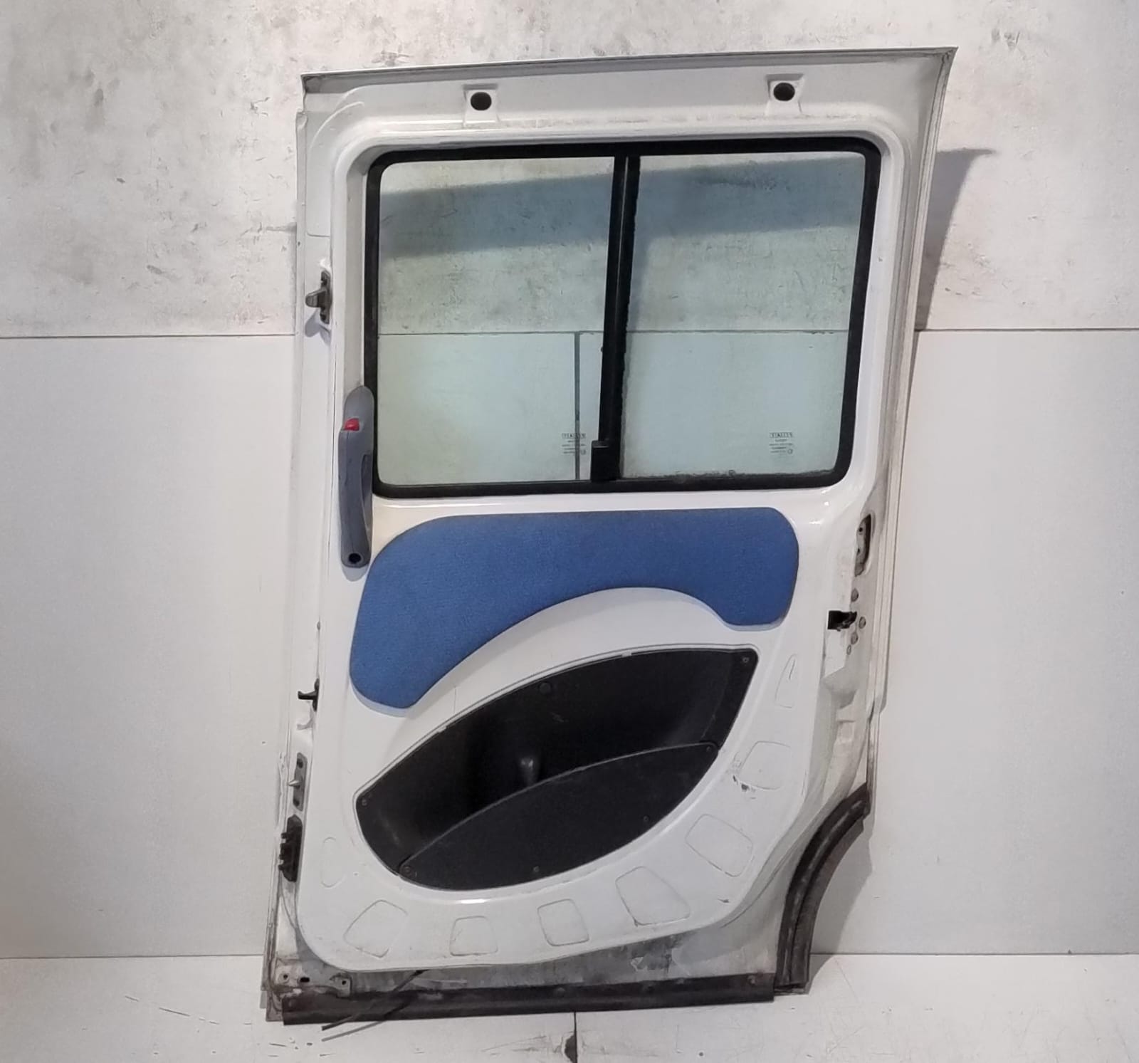 Porta Laterale Scorrevole dx. Porta Laterale Scorrevole dx.