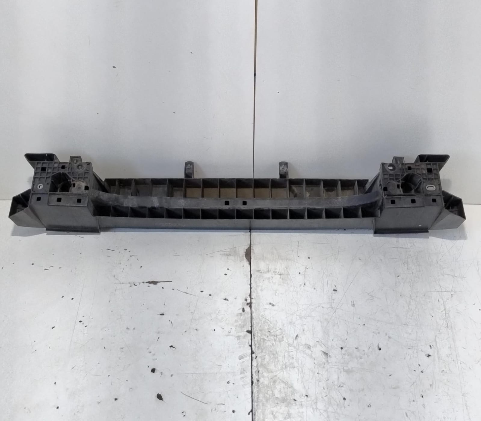 Traversa paraurti post.