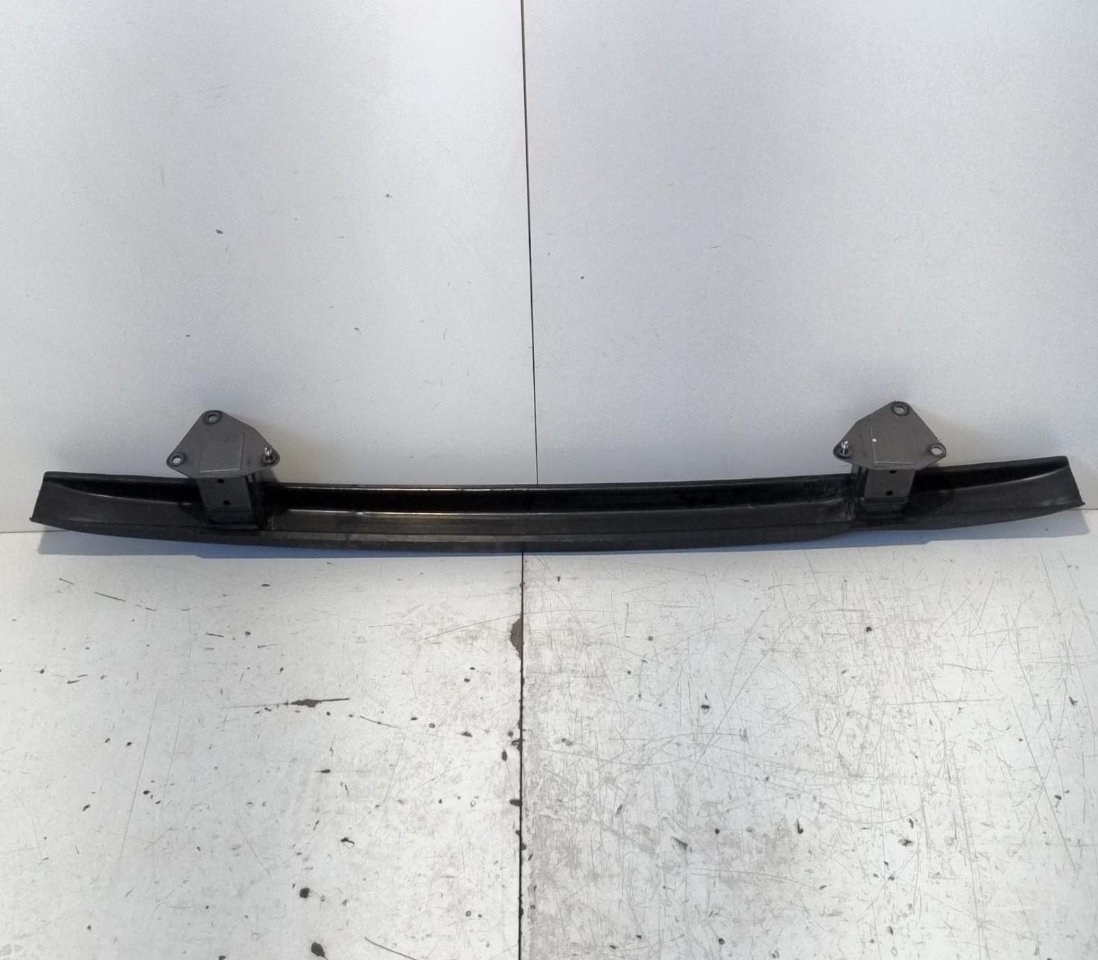 Traversa paraurti post.