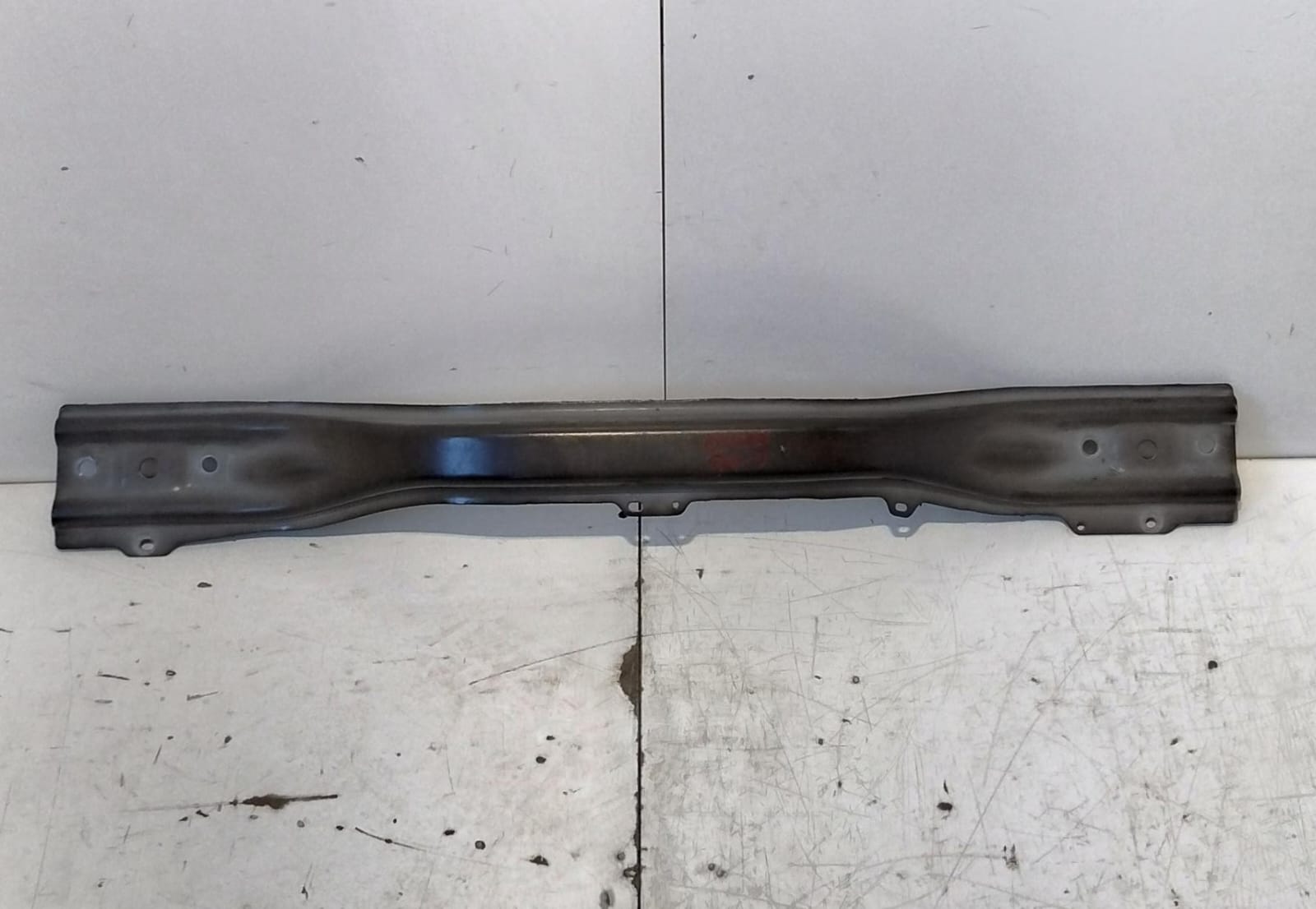 Traversa paraurti post.