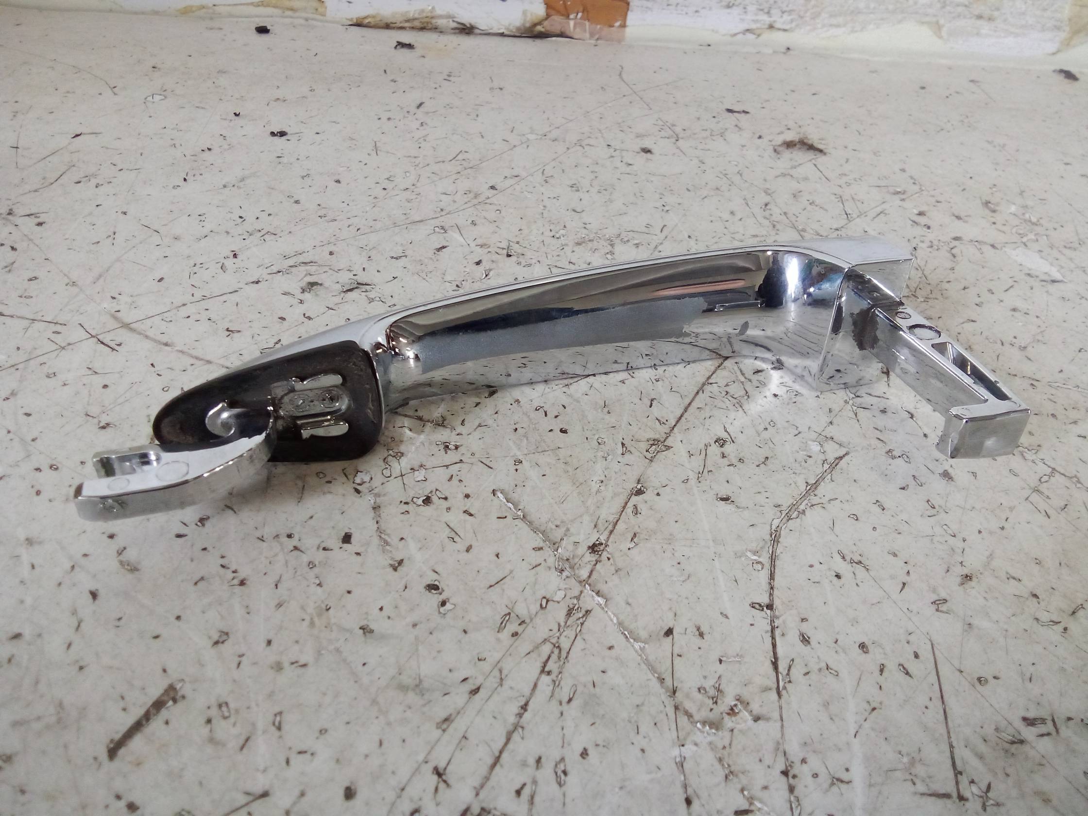 Maniglia porta ant. sx.