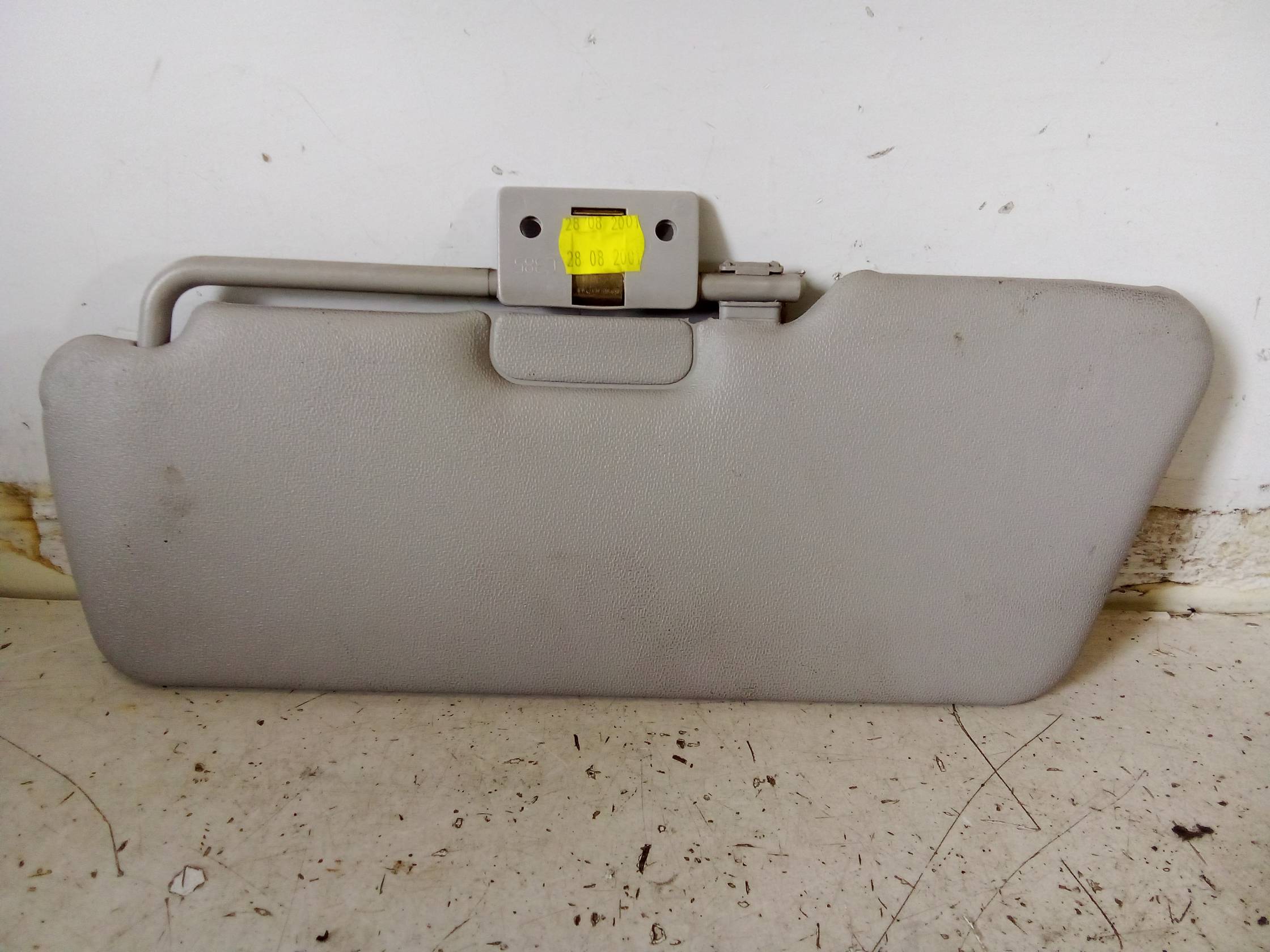 Aletta parasole parabrezza dx.