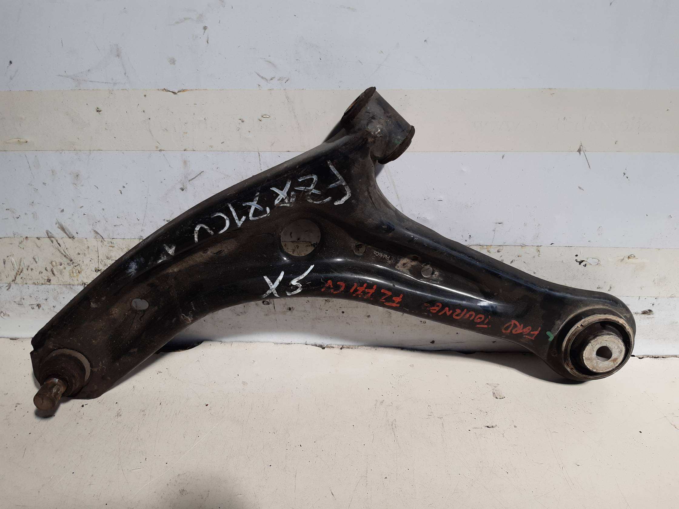 Braccio oscillante sosp. ant. sx.