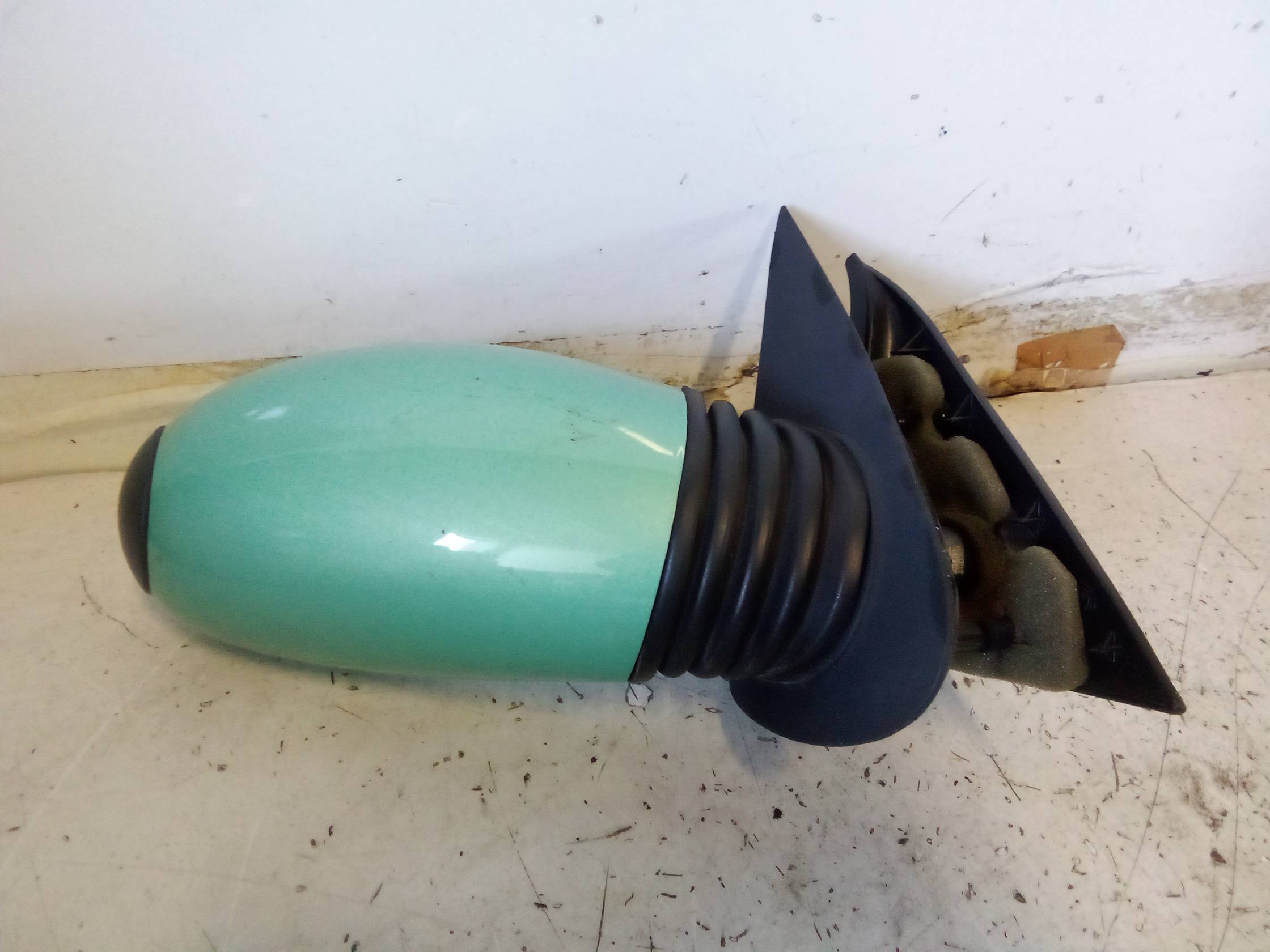 Retrovisore est. dx.