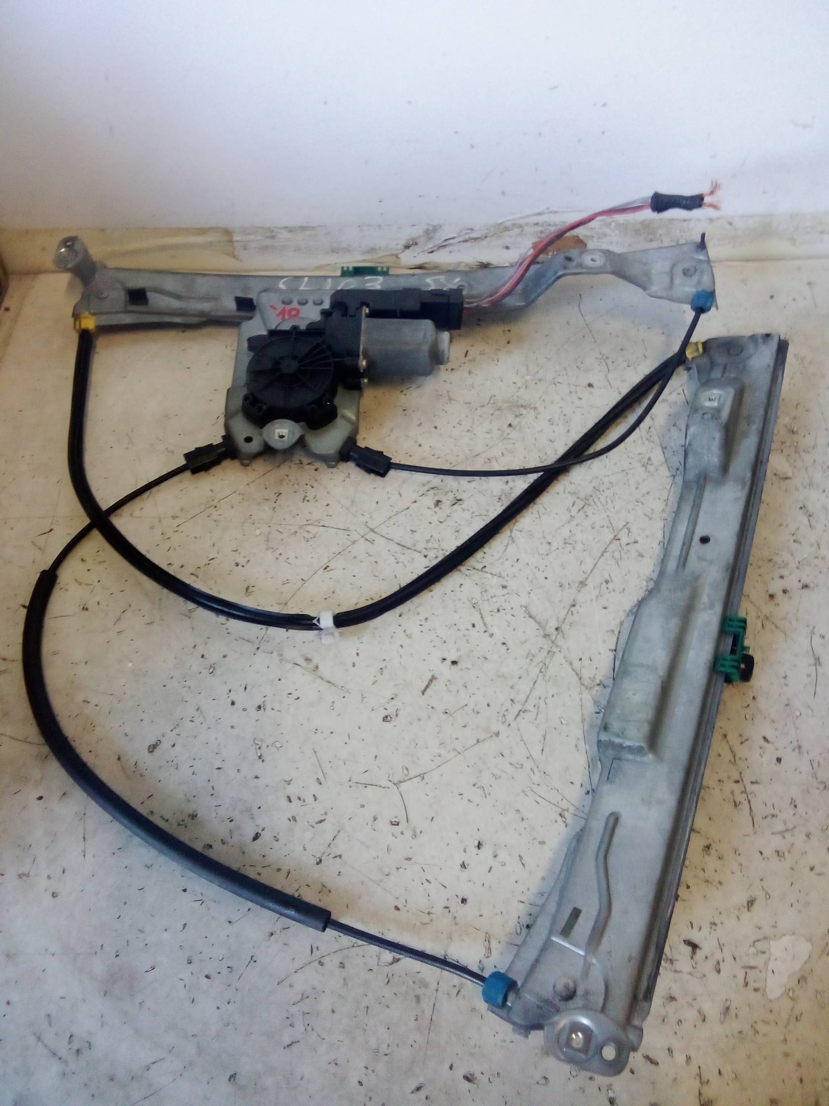 Alzacristallo elettr. porta ant. sx.