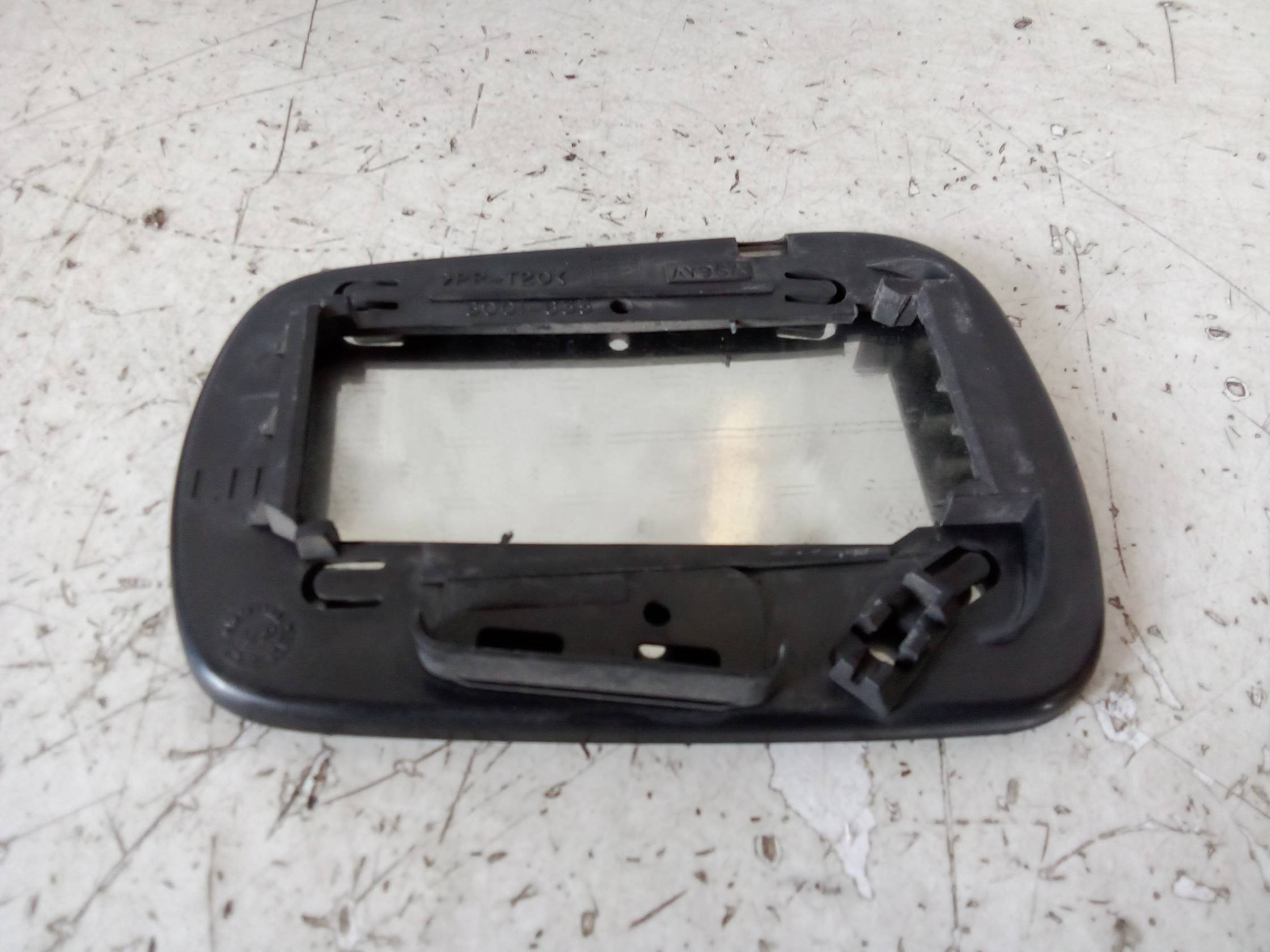 Cristallo retrovisore est. dx.