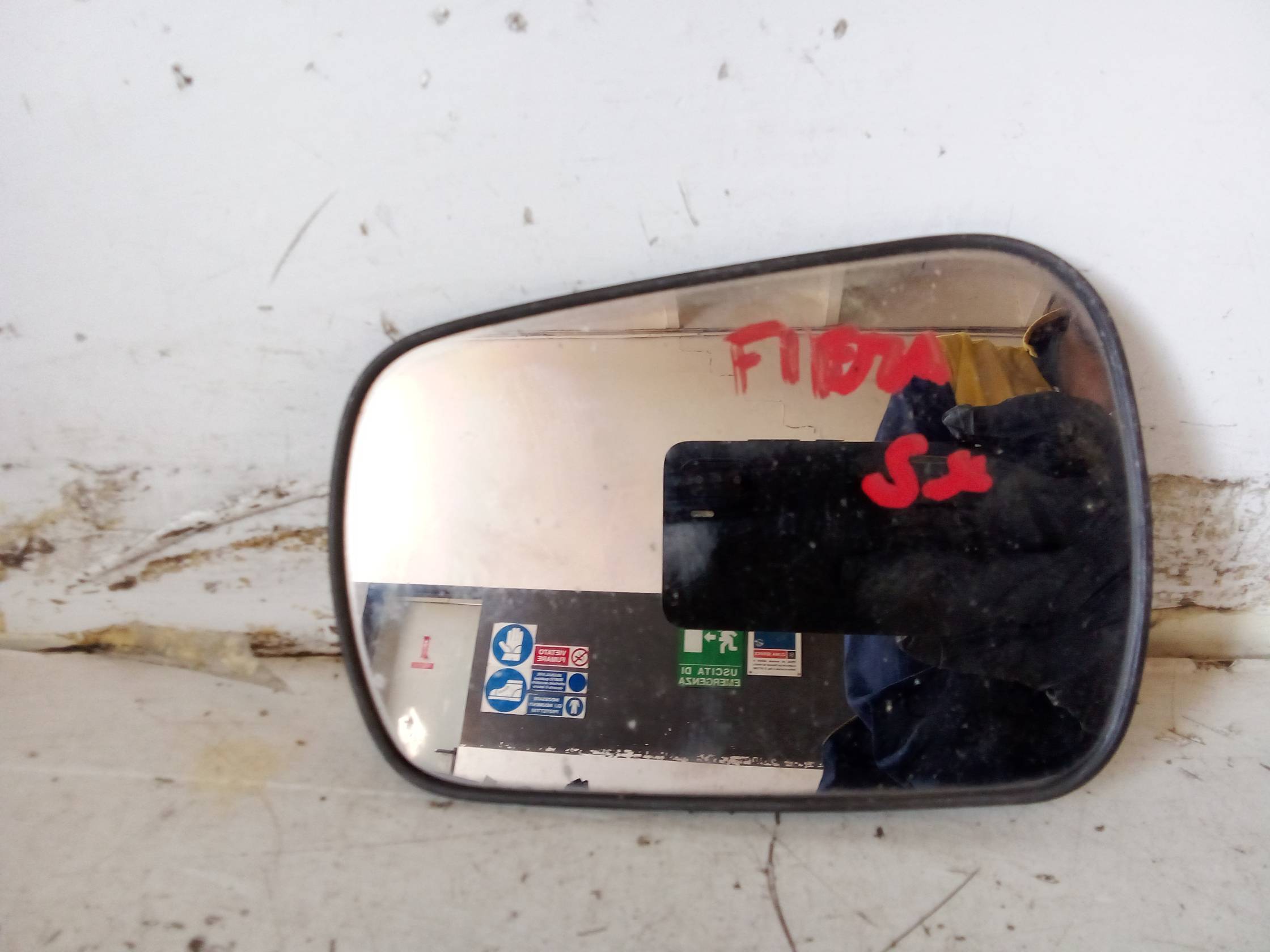 Cristallo retrovisore est. sx.