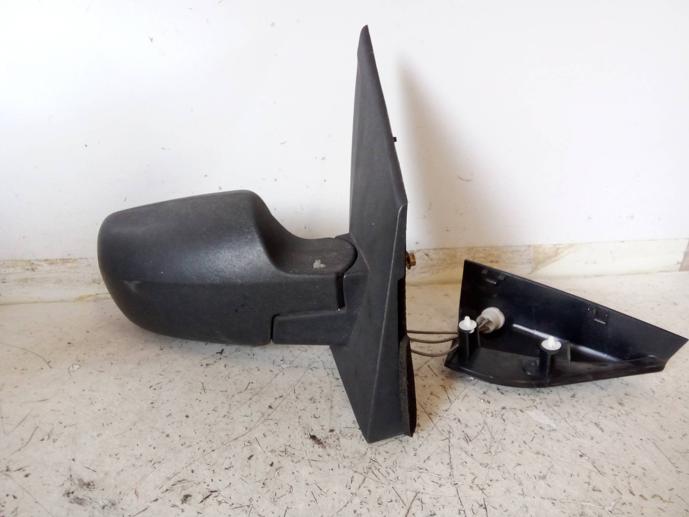 Retrovisore est. dx.