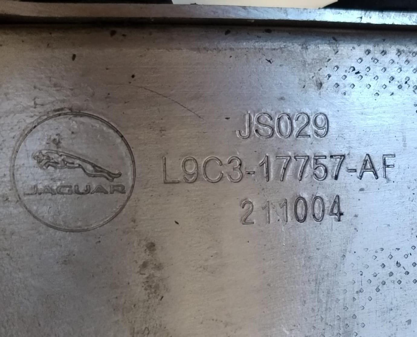 Traversa paraurti ant.