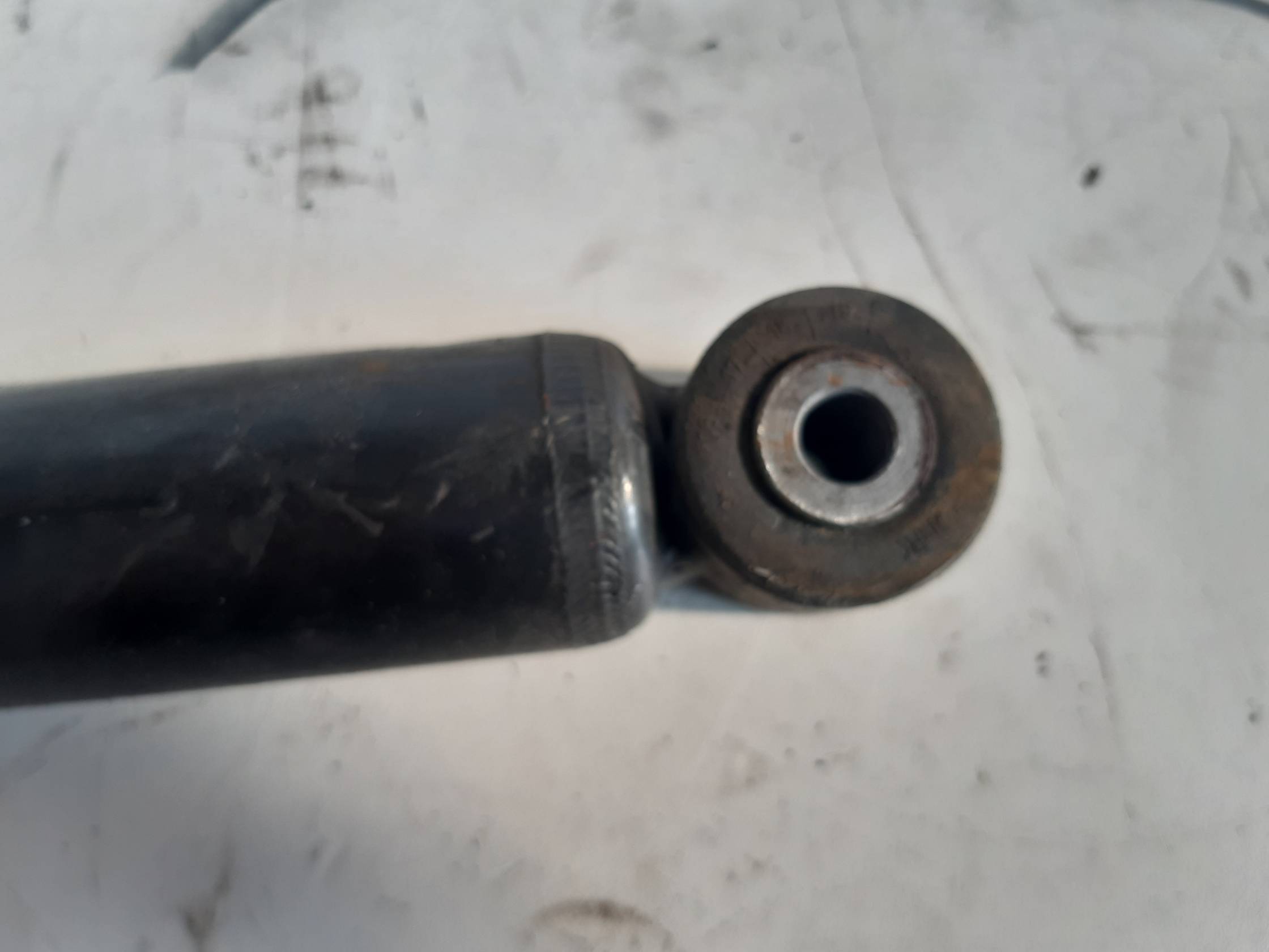 Ammortizzatore post. dx.