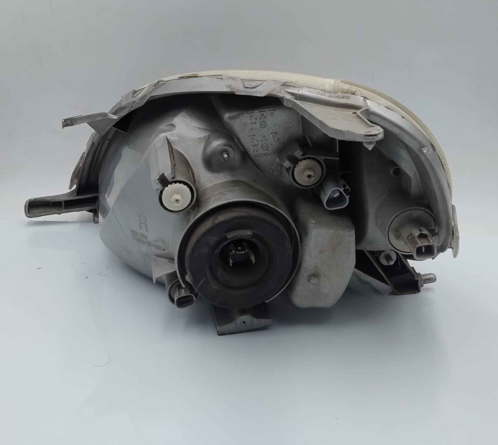 Fanale anteriore dx.