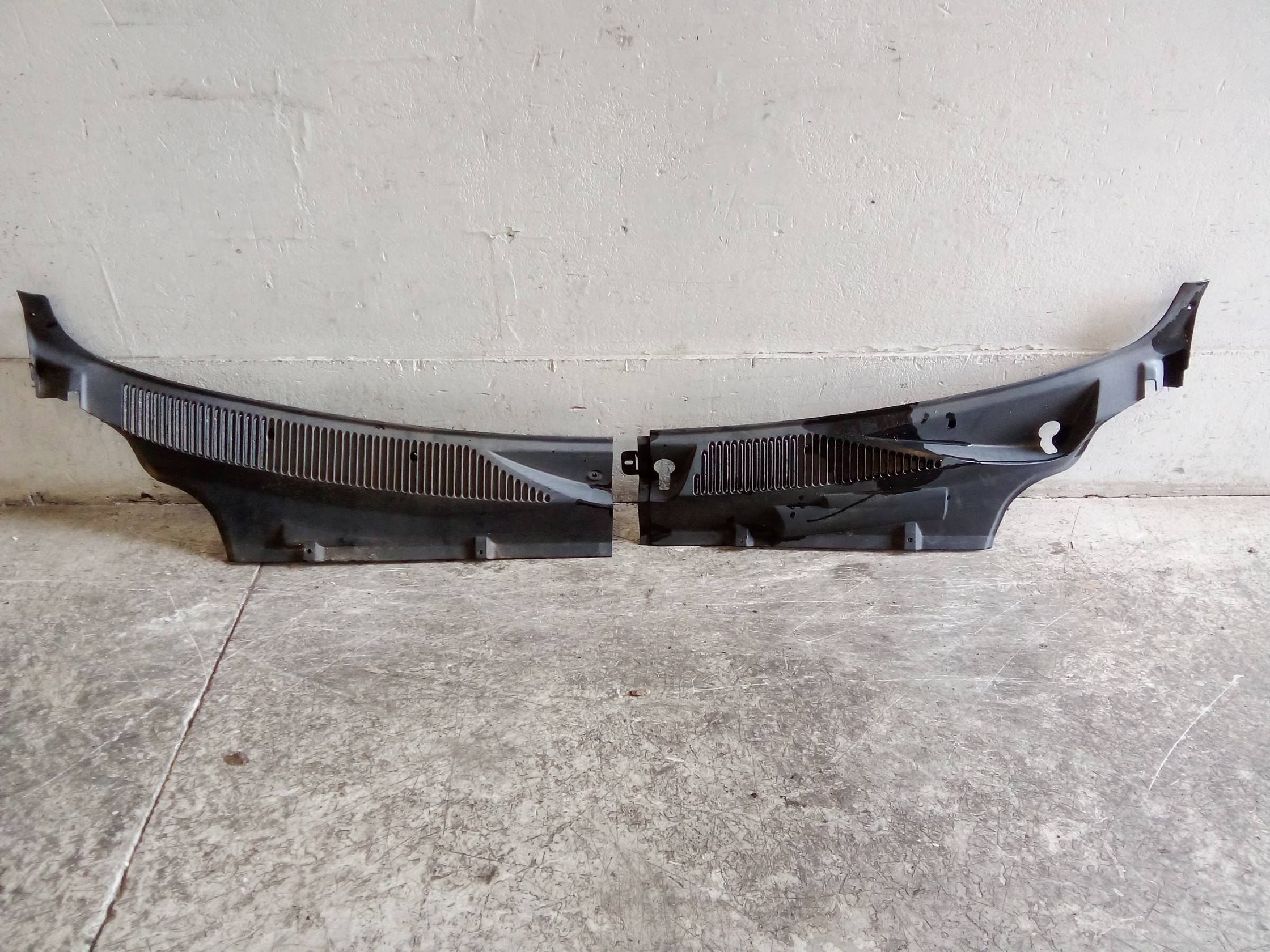 Griglia centr. sottoparabrezza