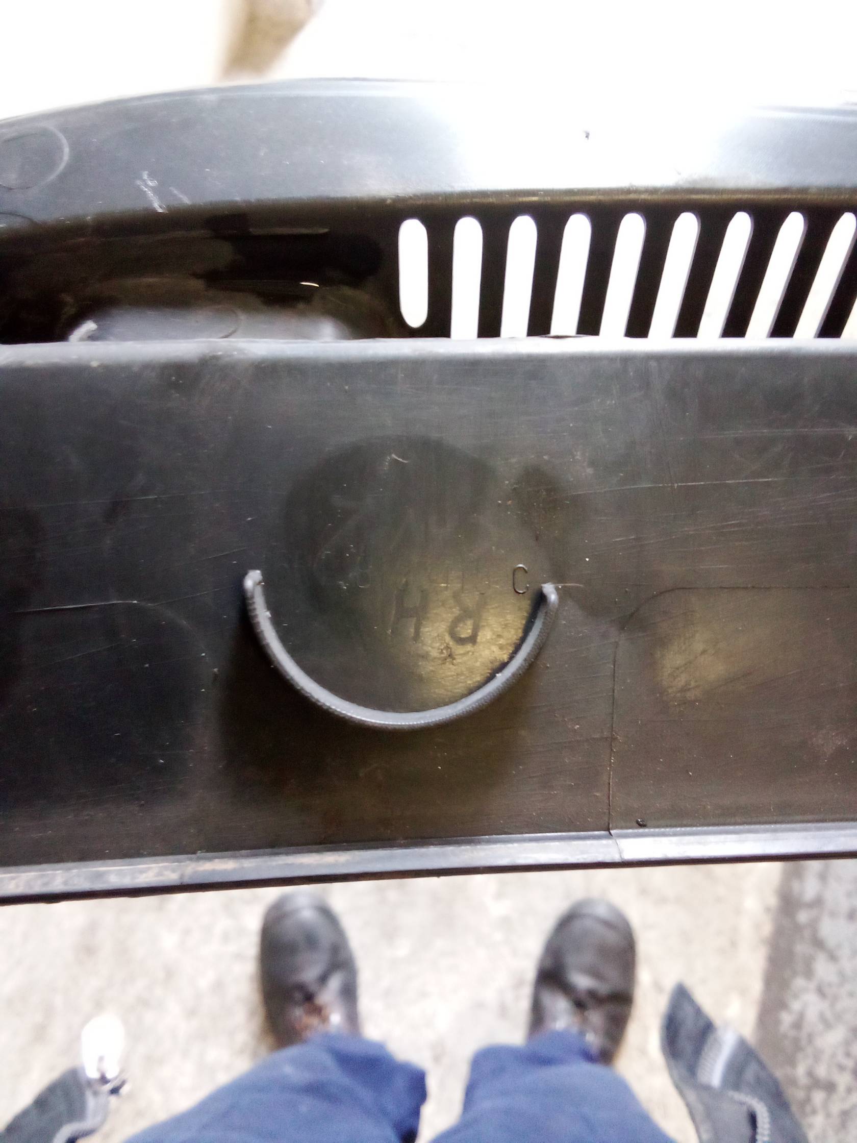 Griglia centr. sottoparabrezza