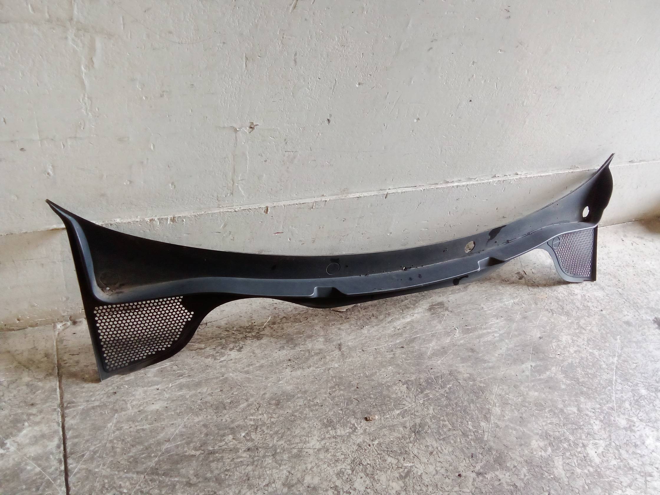 Griglia centr. sottoparabrezza