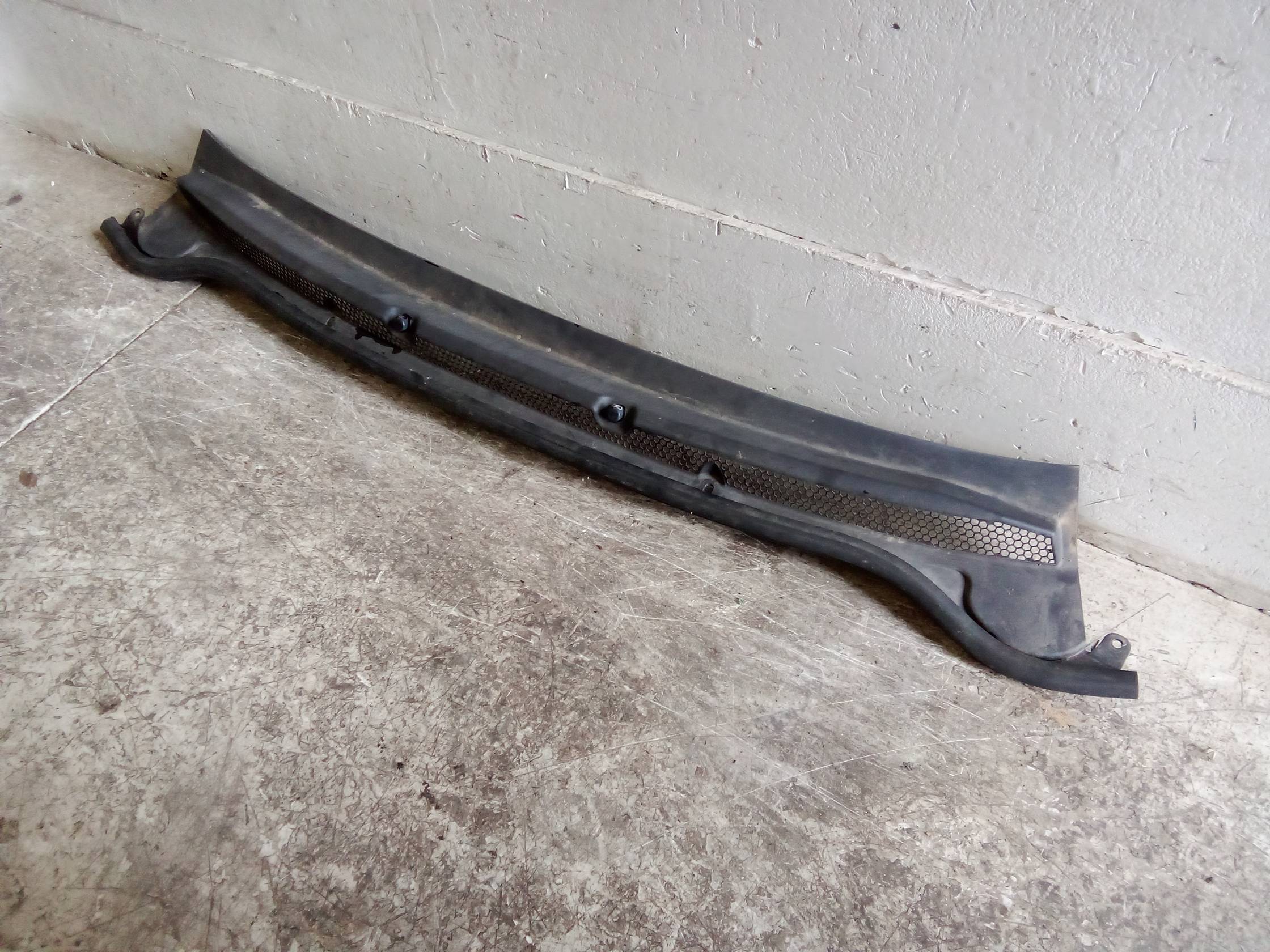 Griglia centr. sottoparabrezza