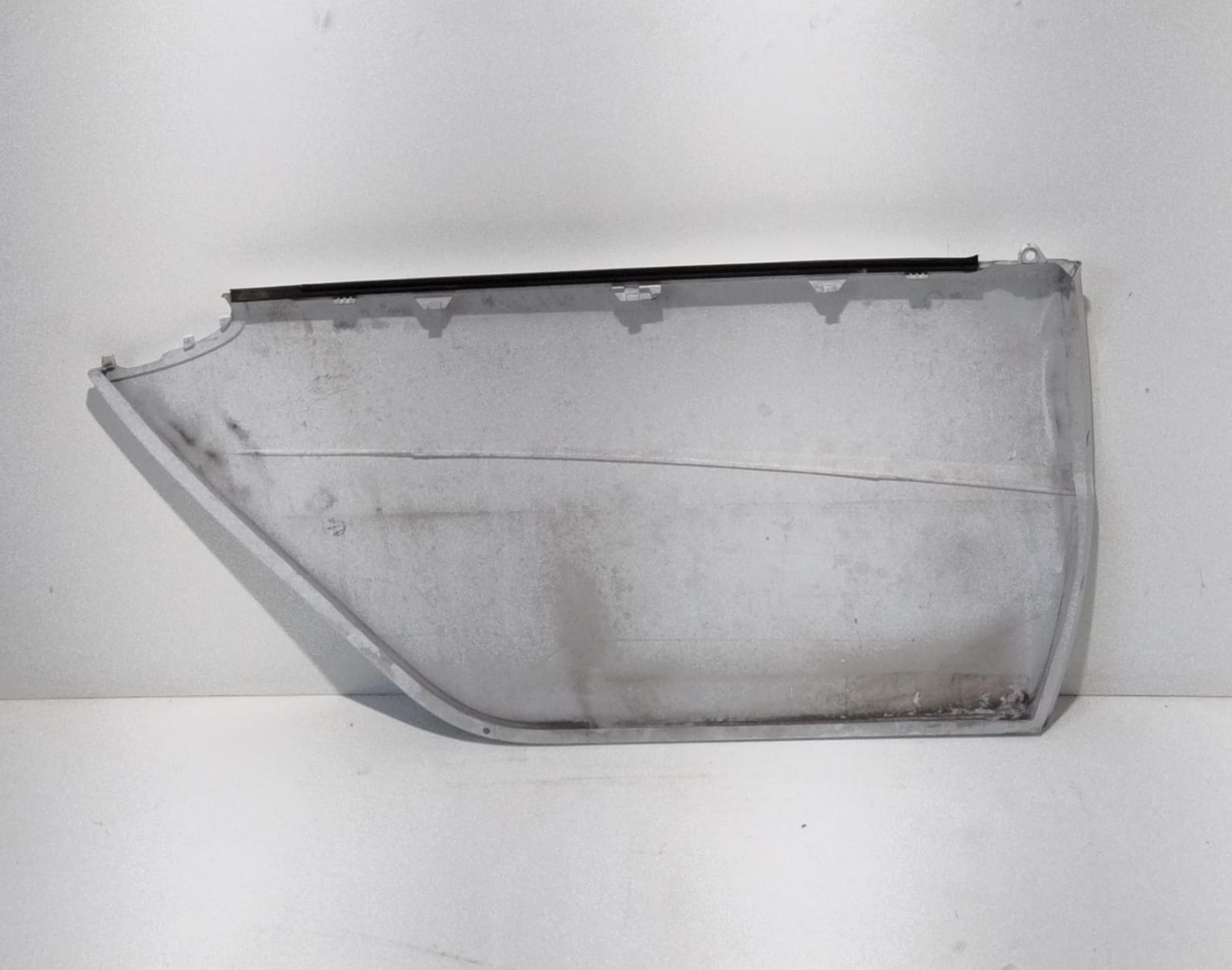 Pannello esterno porta anteriore sx.