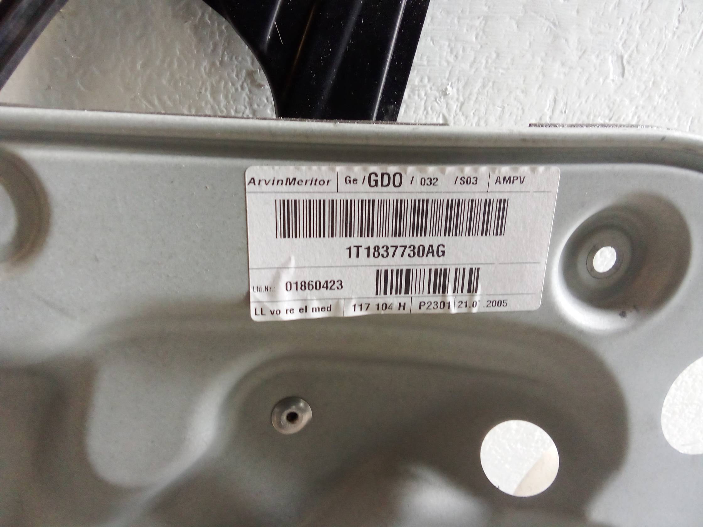 Alzacristallo elettr. porta ant. dx.