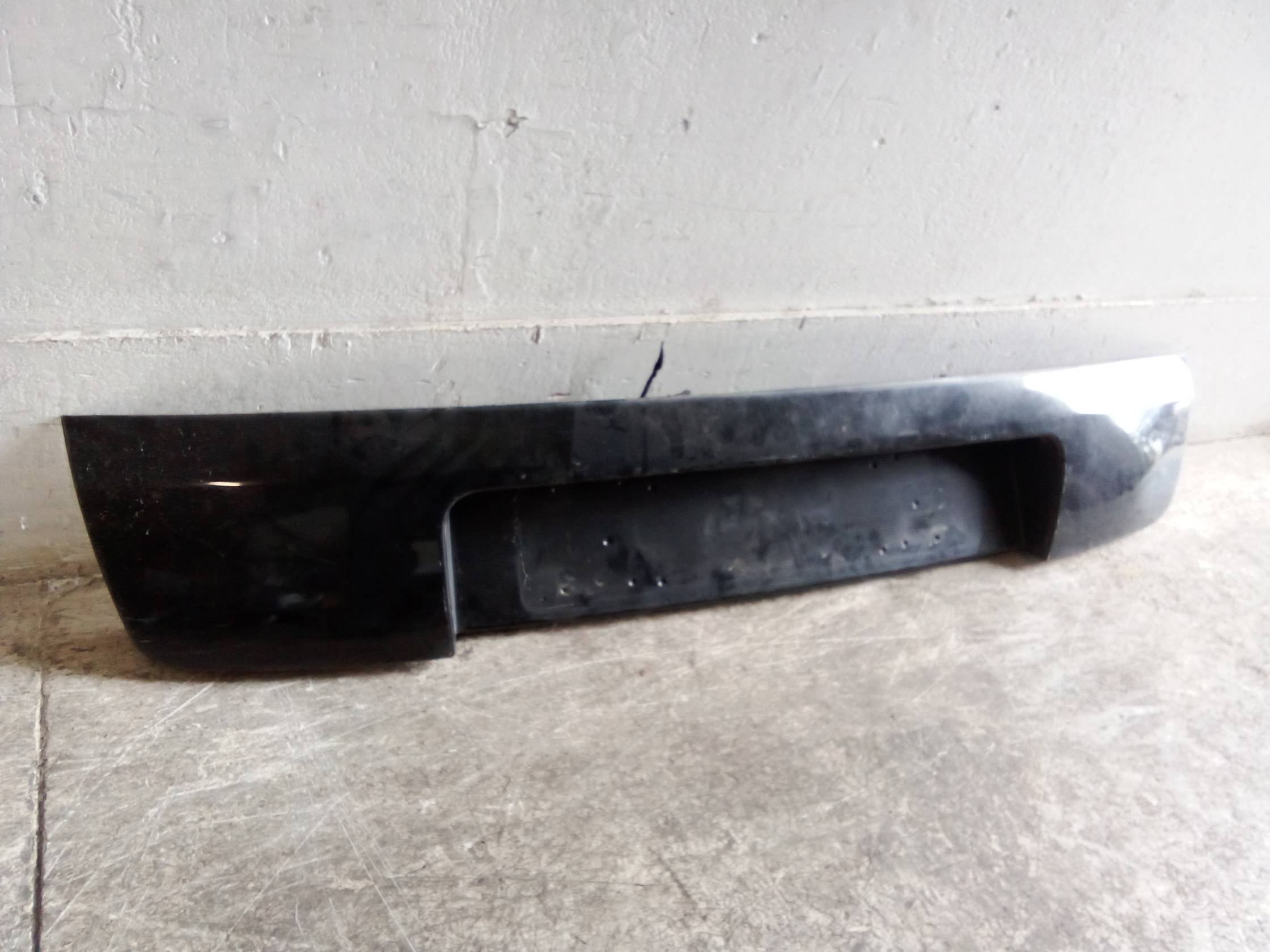 Maniglia portello post. Maniglia portello post.