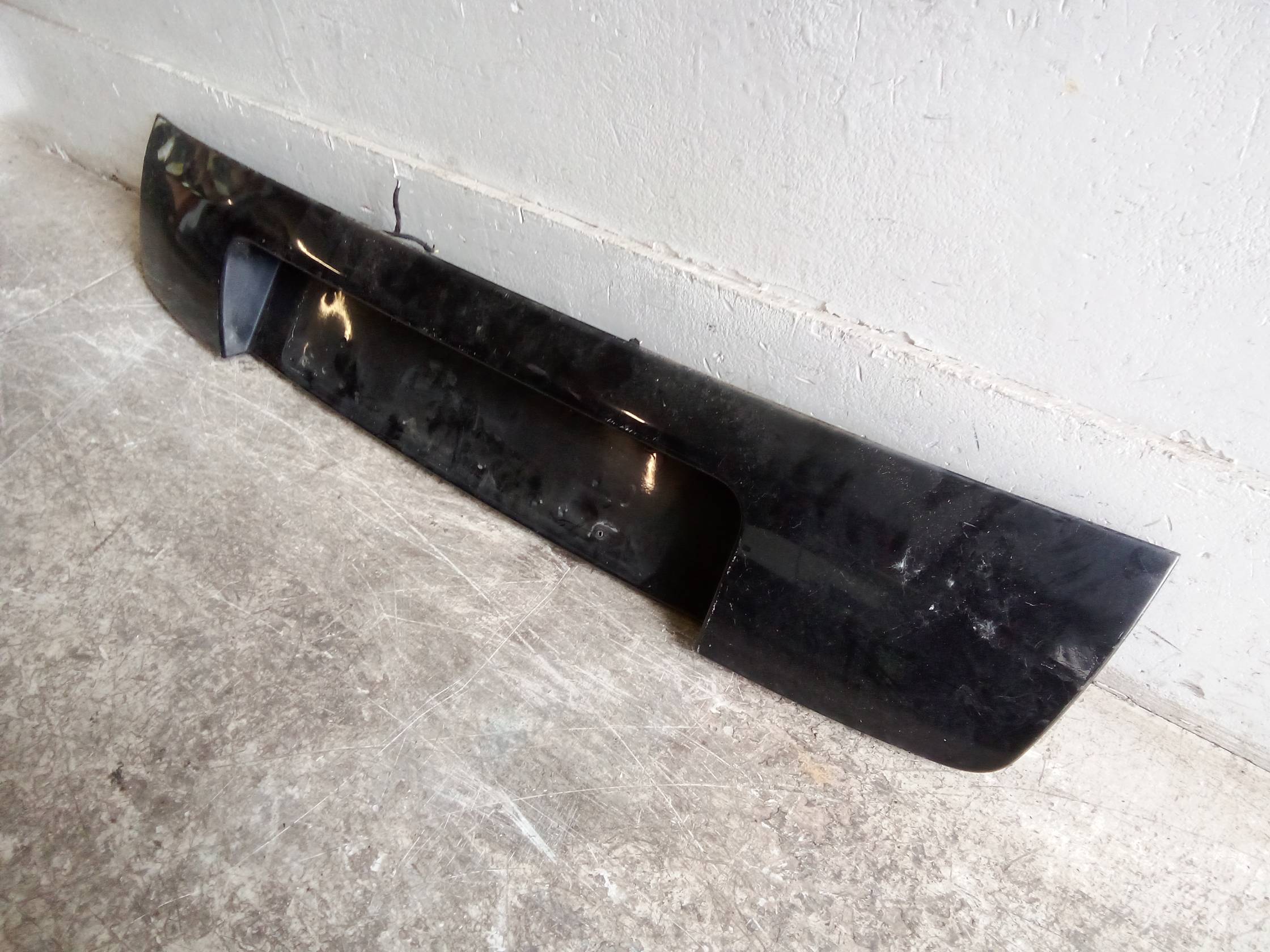 Maniglia portello post. Maniglia portello post.