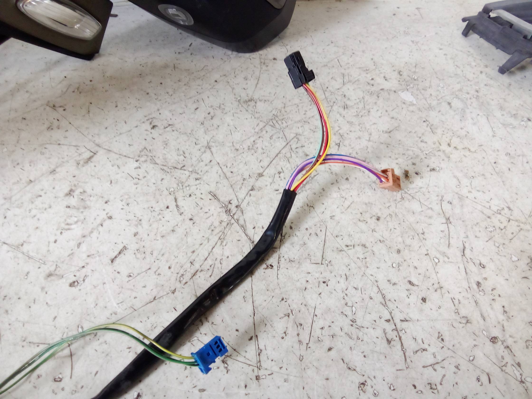 Retrovisore est. regolaz. elettr. sx.