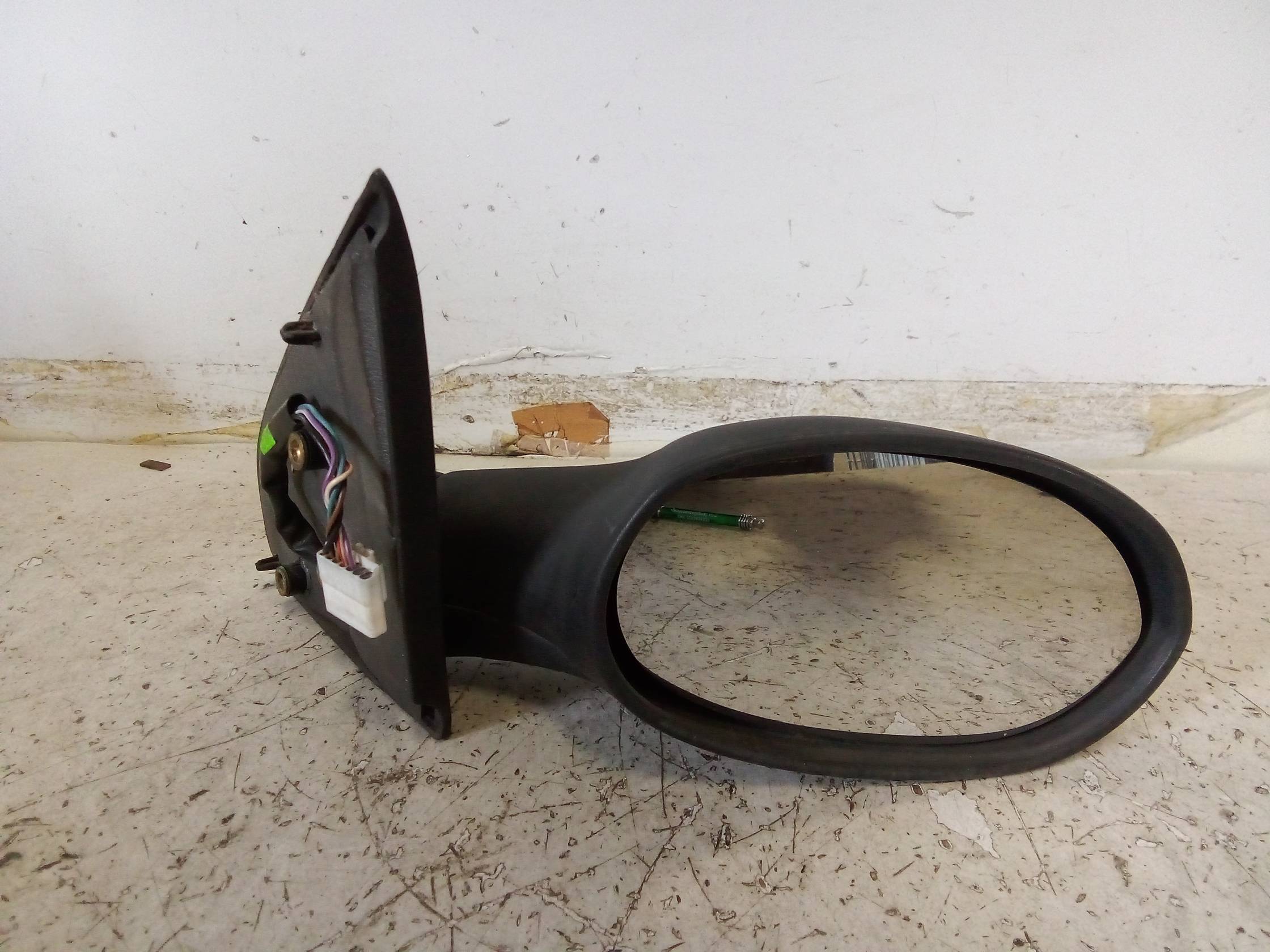 Retrovisore est. dx.