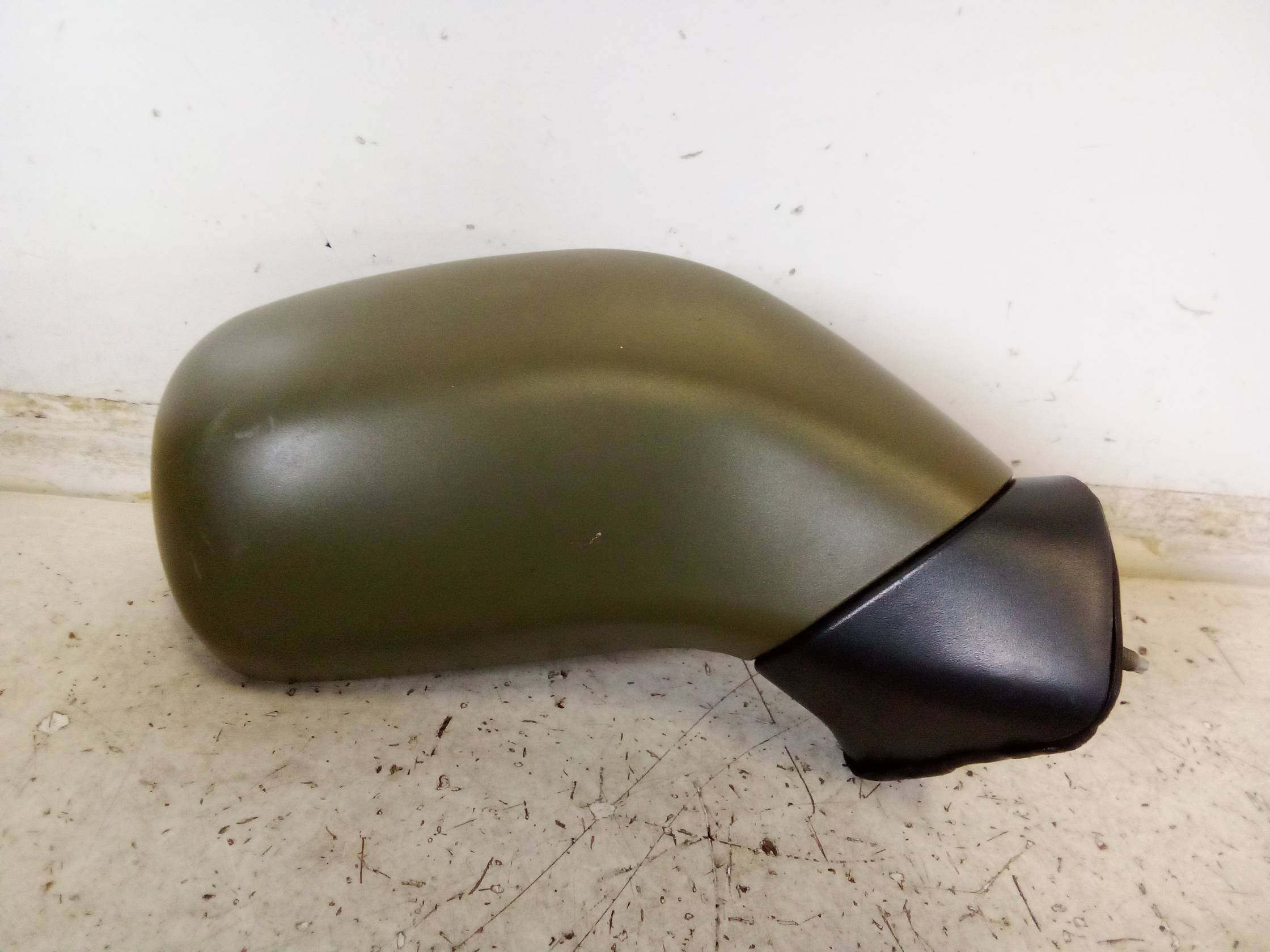 Retrovisore est. dx.