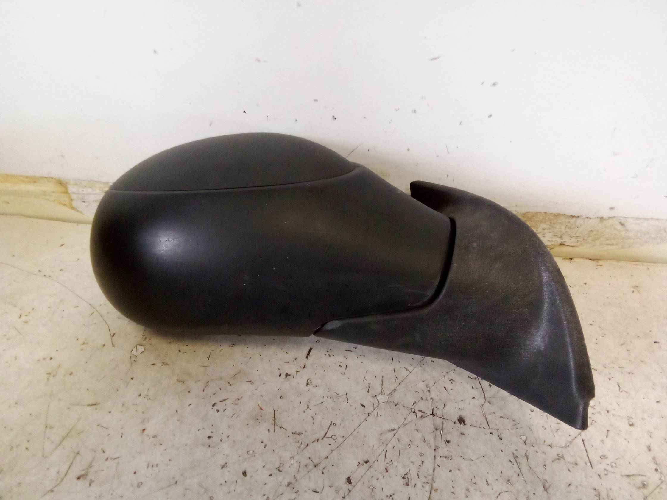 Retrovisore est. dx.