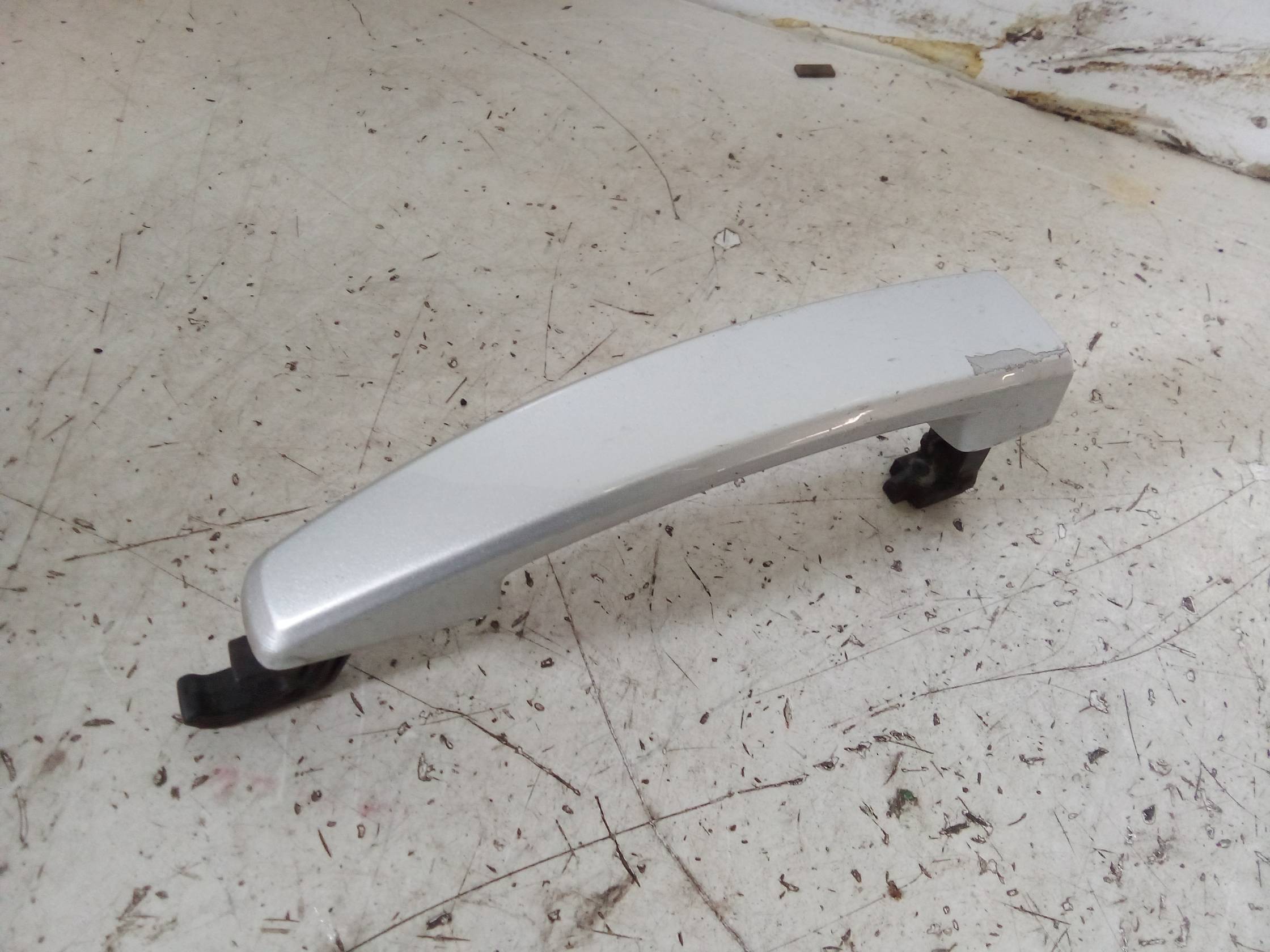 Maniglia porta ant. dx. Maniglia porta ant. dx.