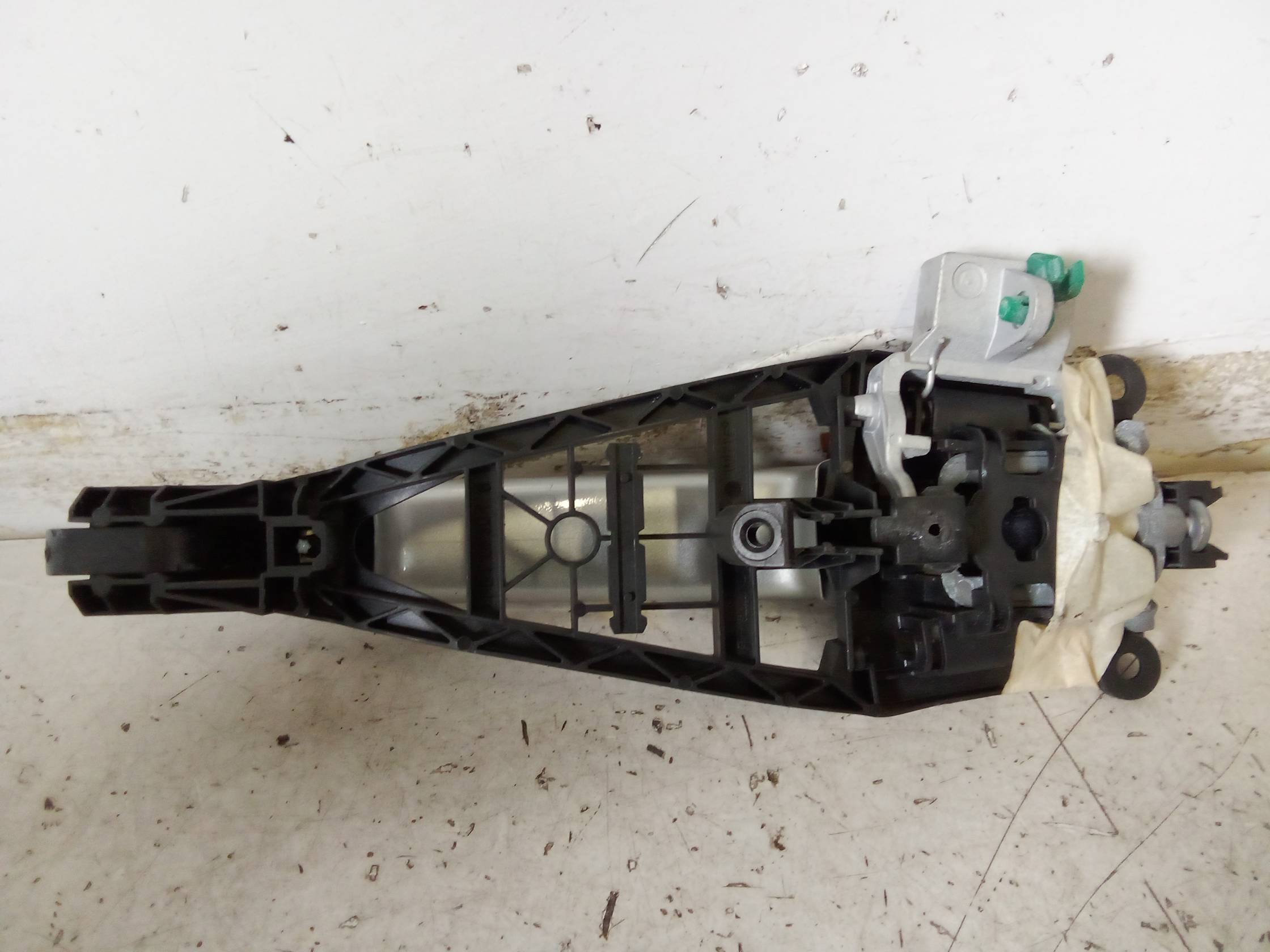 Maniglia porta post. dx. Maniglia porta post. dx.