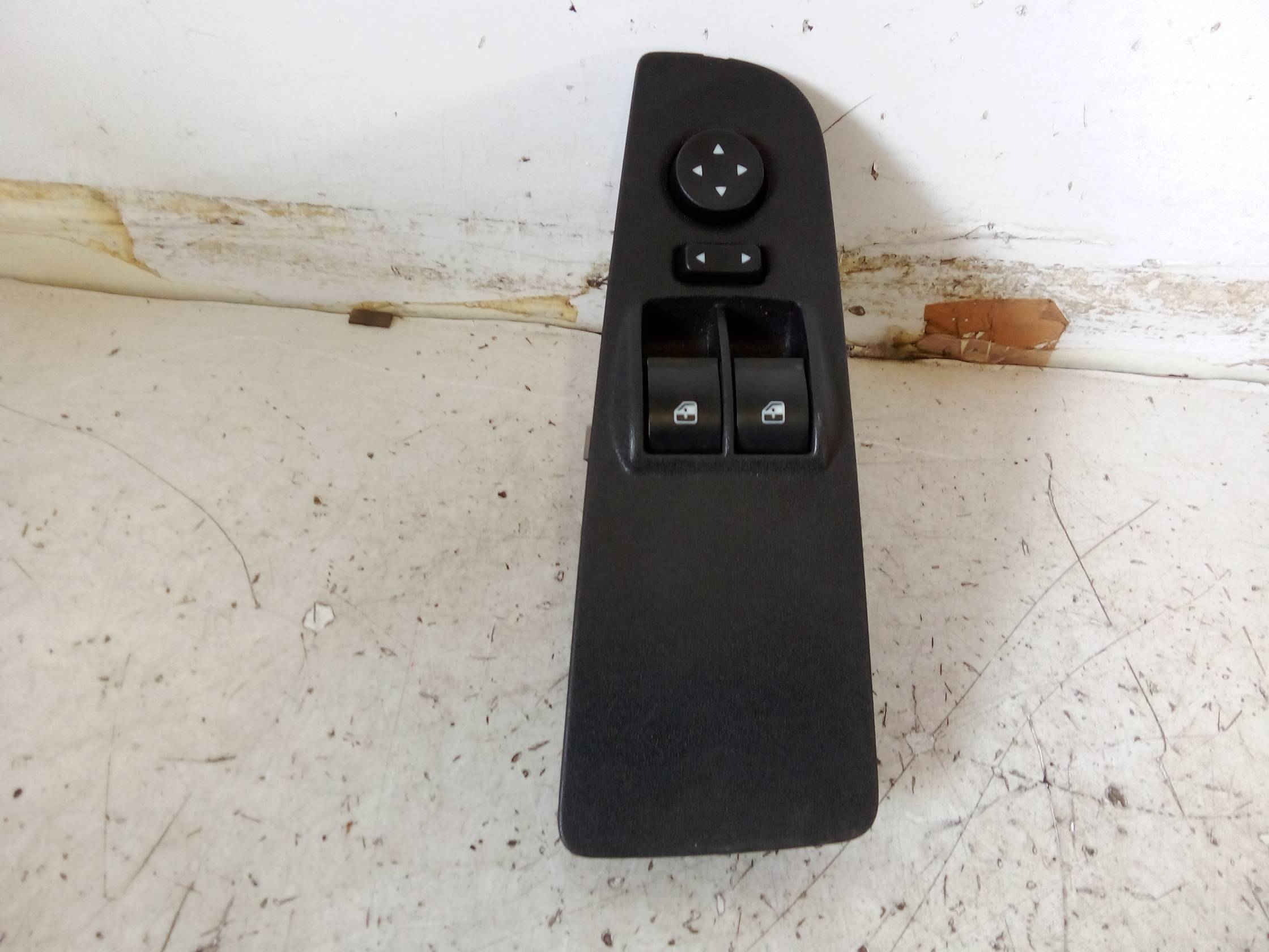 Blocco comandi alzacristalli e retrovisori est. sx.