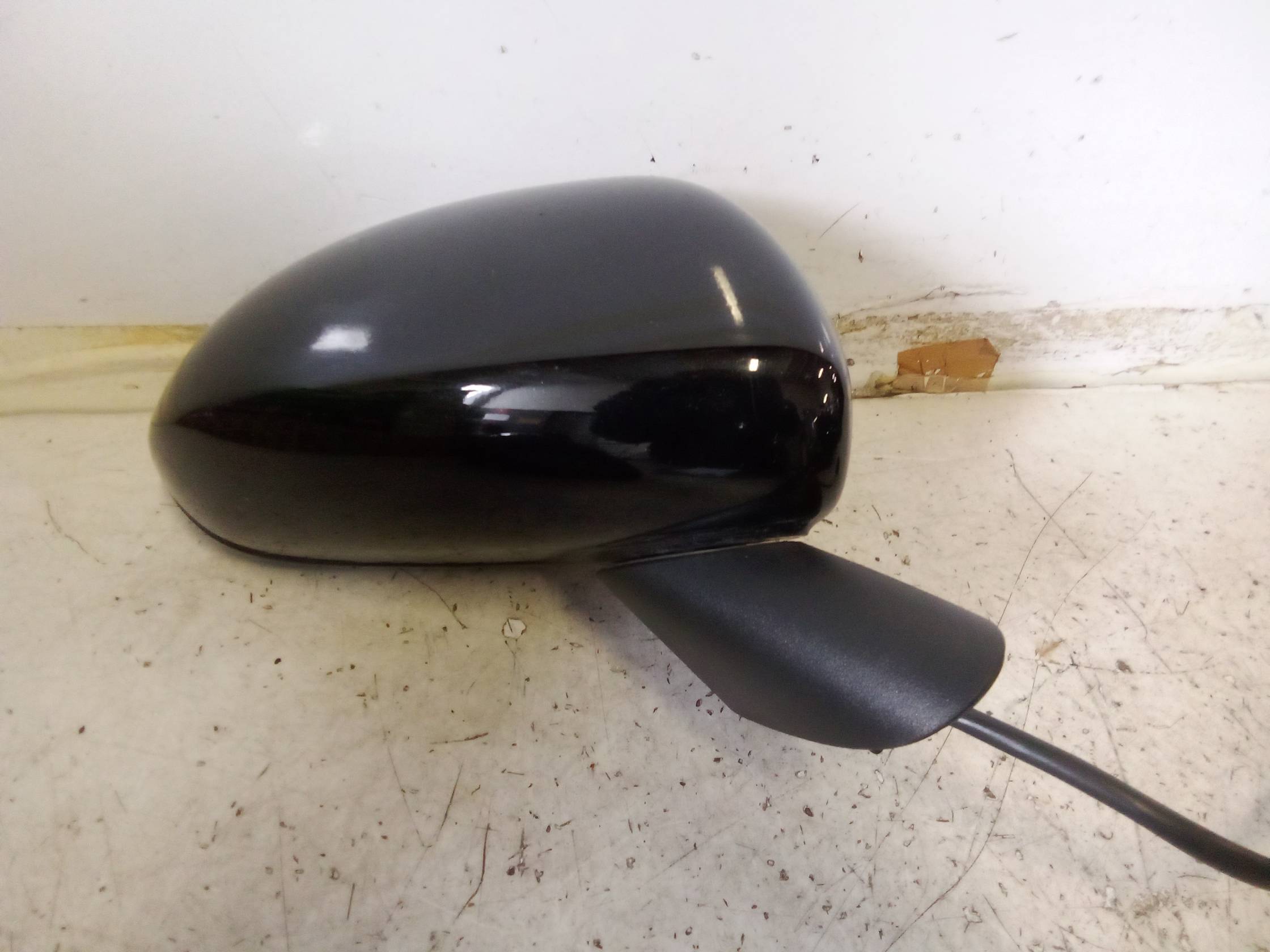 Retrovisore est. regolaz. elettr. dx.