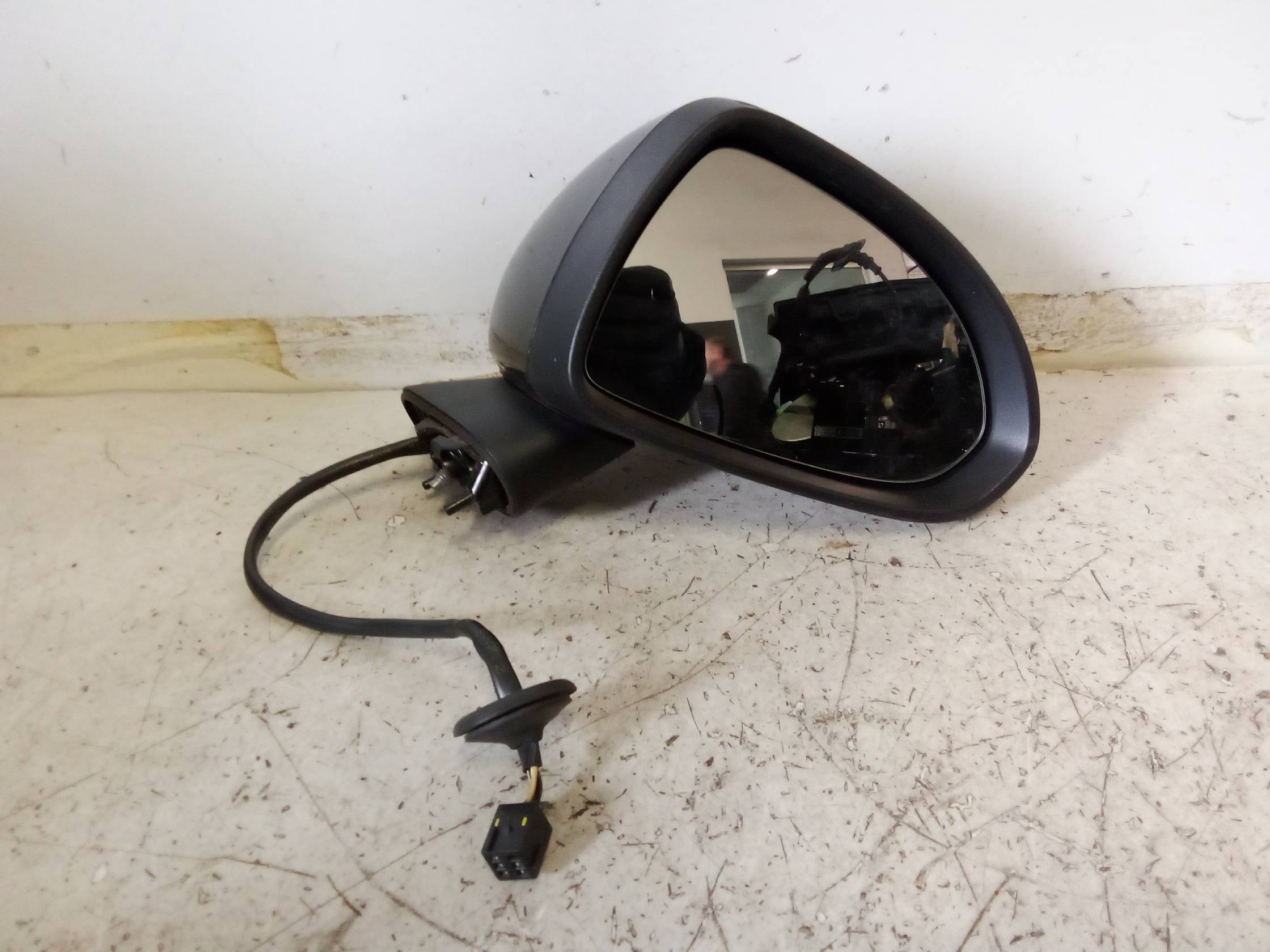 Retrovisore est. regolaz. elettr. dx.