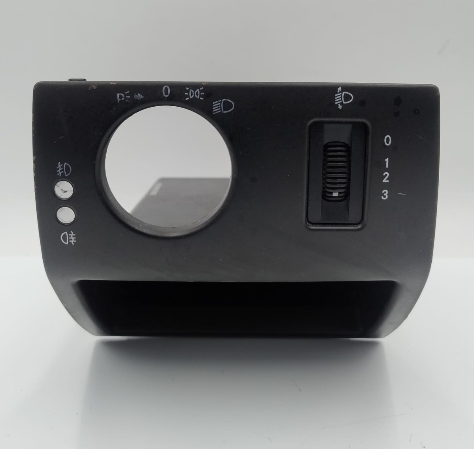 Mascherina portastrumenti inf. lat. cruscotto