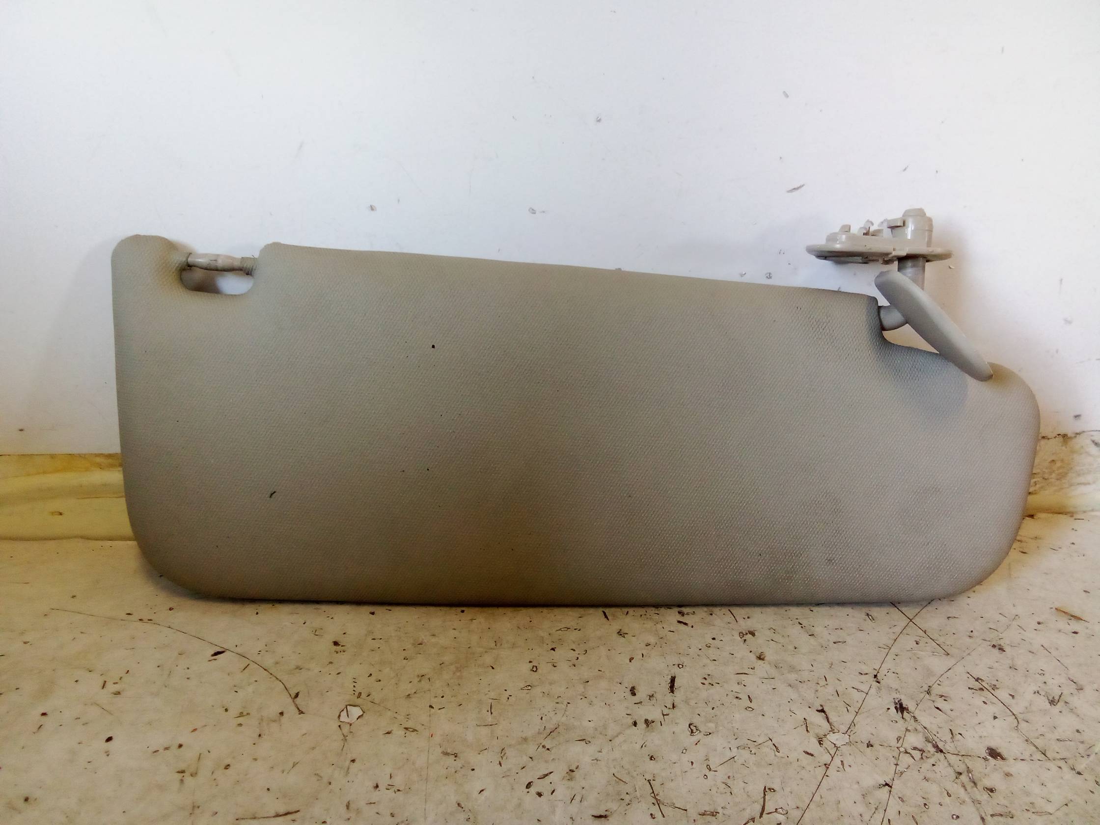 Aletta parasole parabrezza sx.