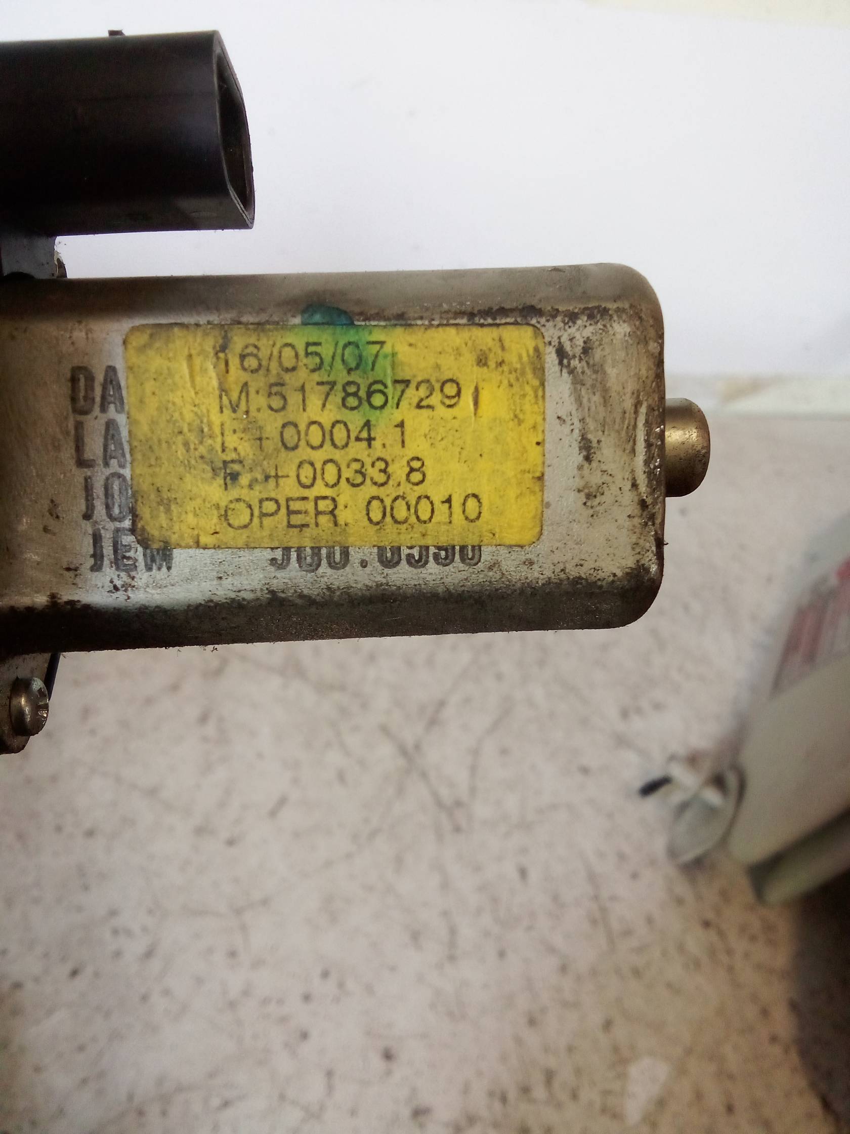 Alzacristallo elettr. porta ant. sx.