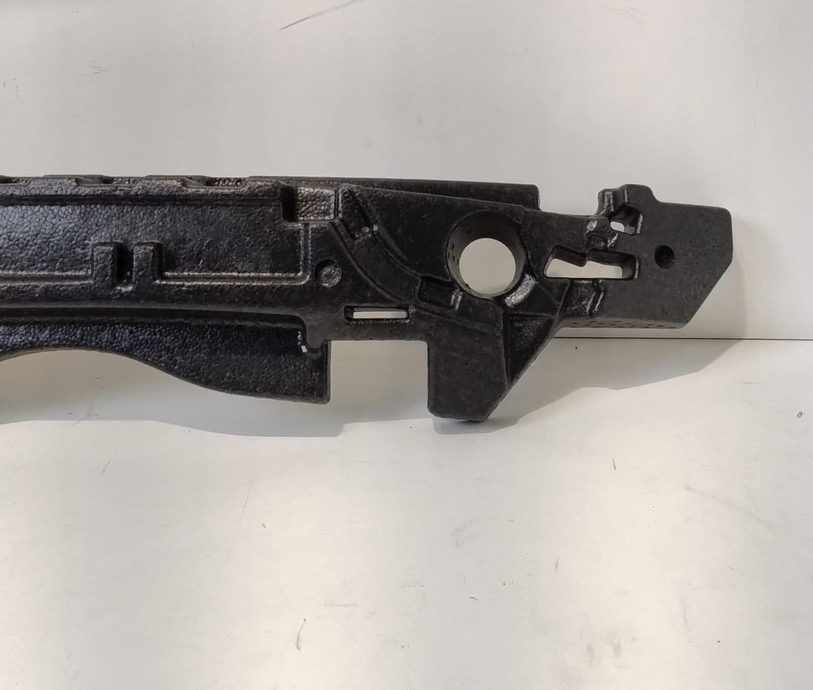 Assorbitore urti paraurti ant.