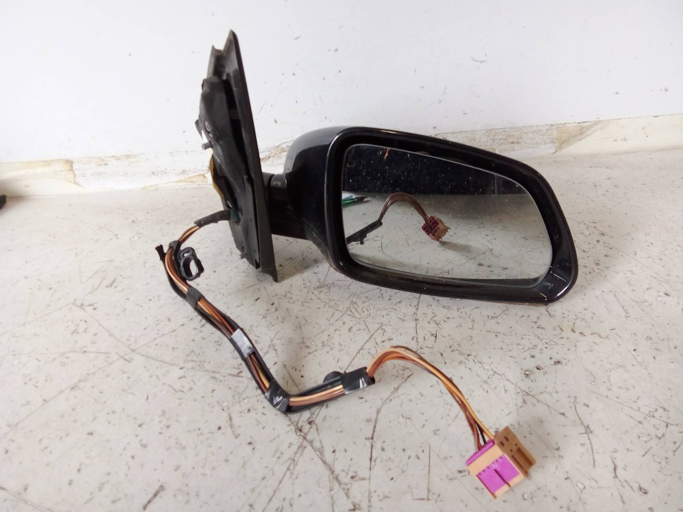 Retrovisore est. regolaz. elettr. dx.