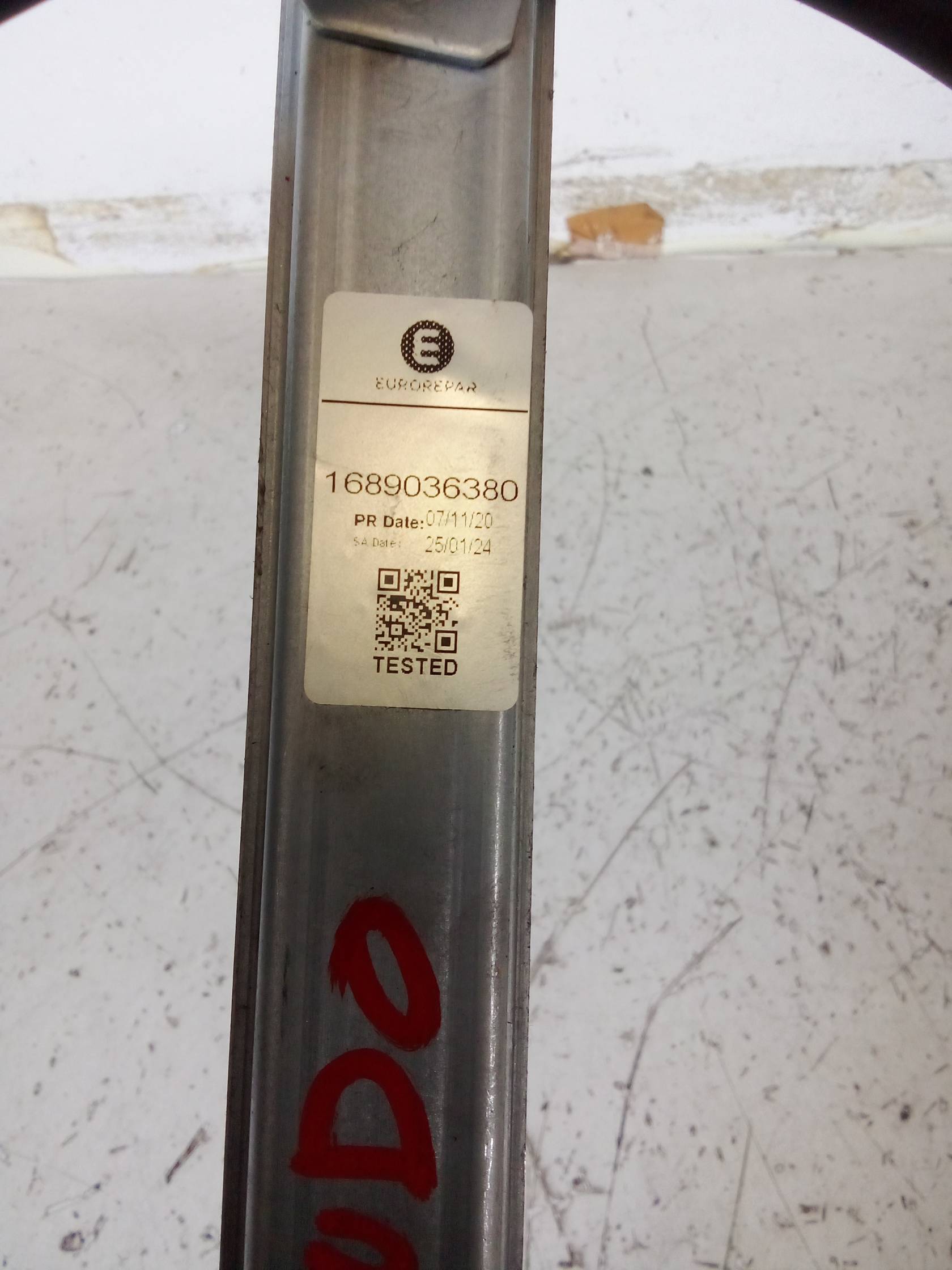 Alzacristallo elettr. porta ant. sx.