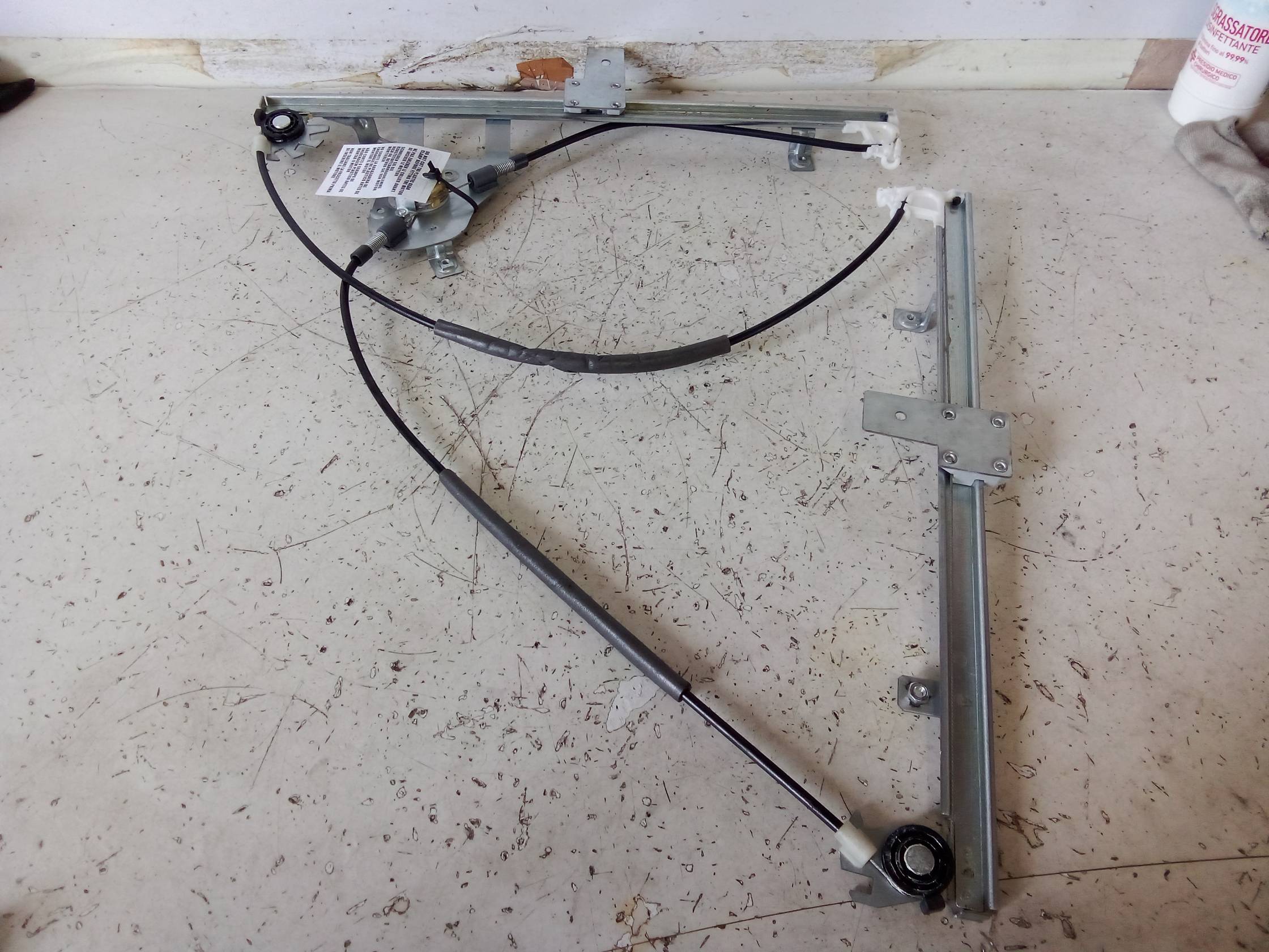 Alzacristallo elettr. porta ant. dx.