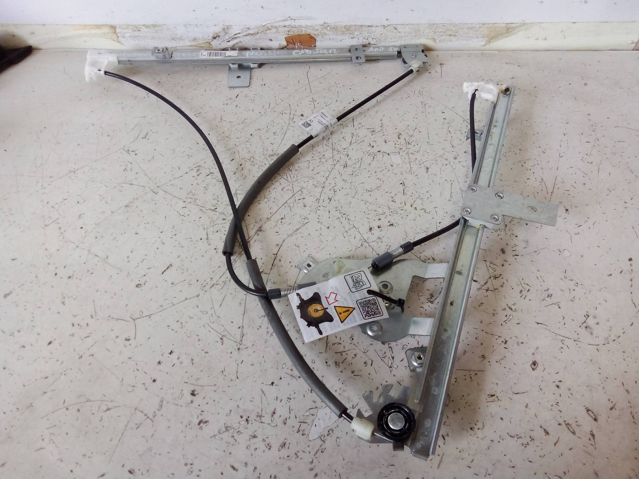 Alzacristallo elettr. porta ant. sx.