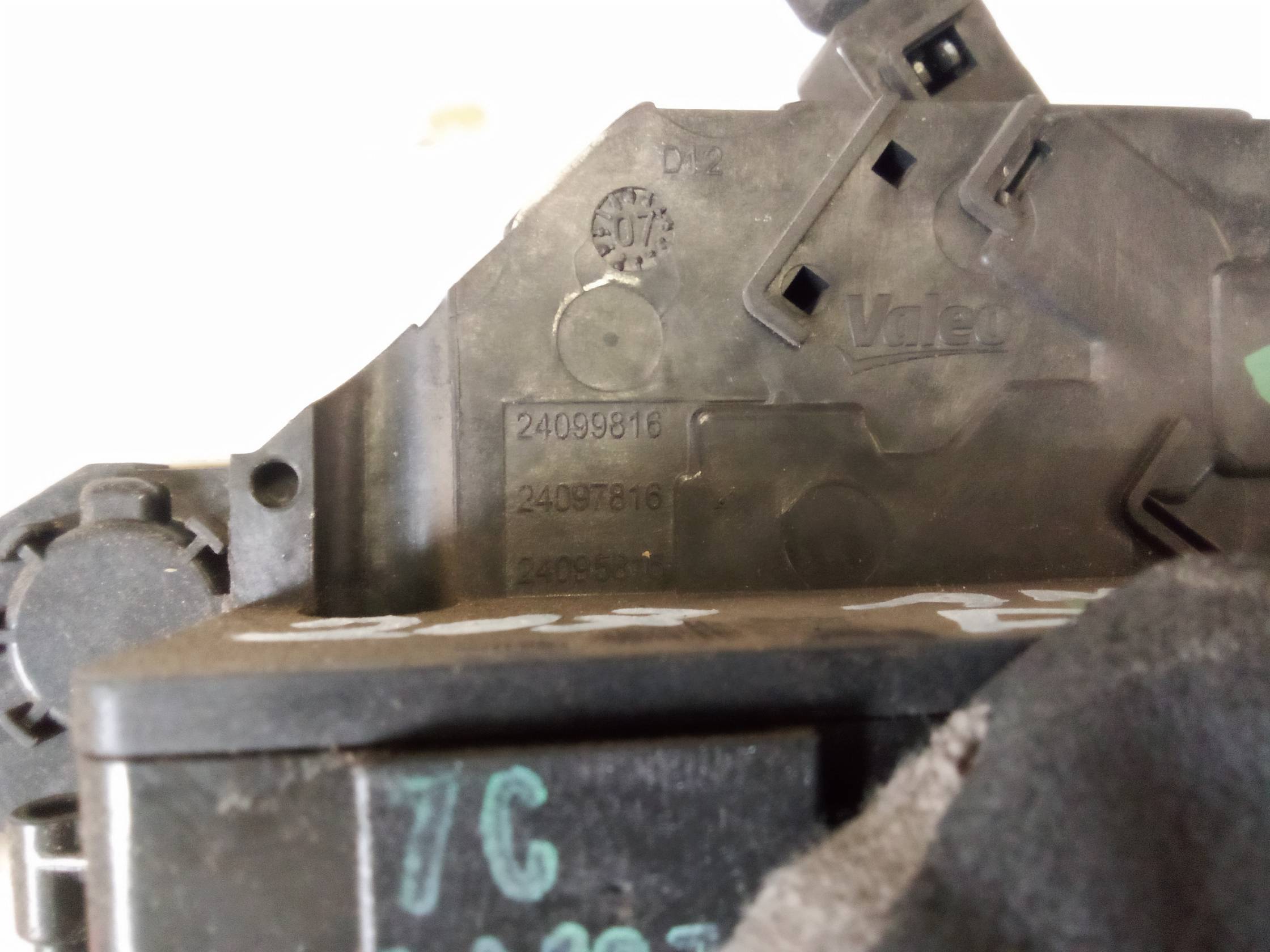 Serratura porta ant. dx.