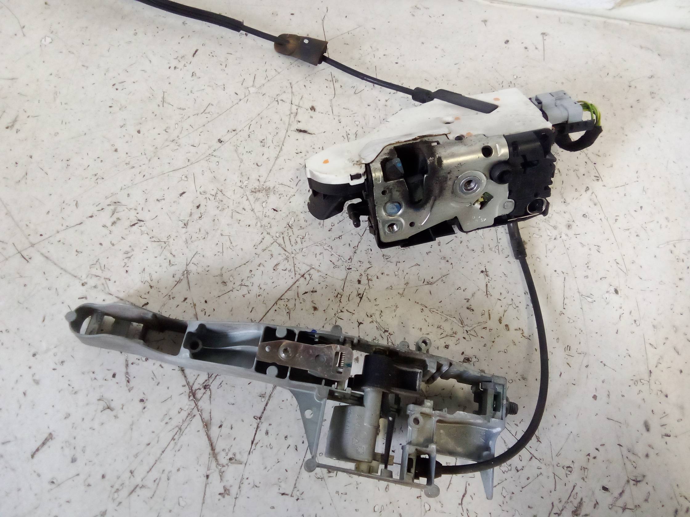 Serratura porta ant. sx.