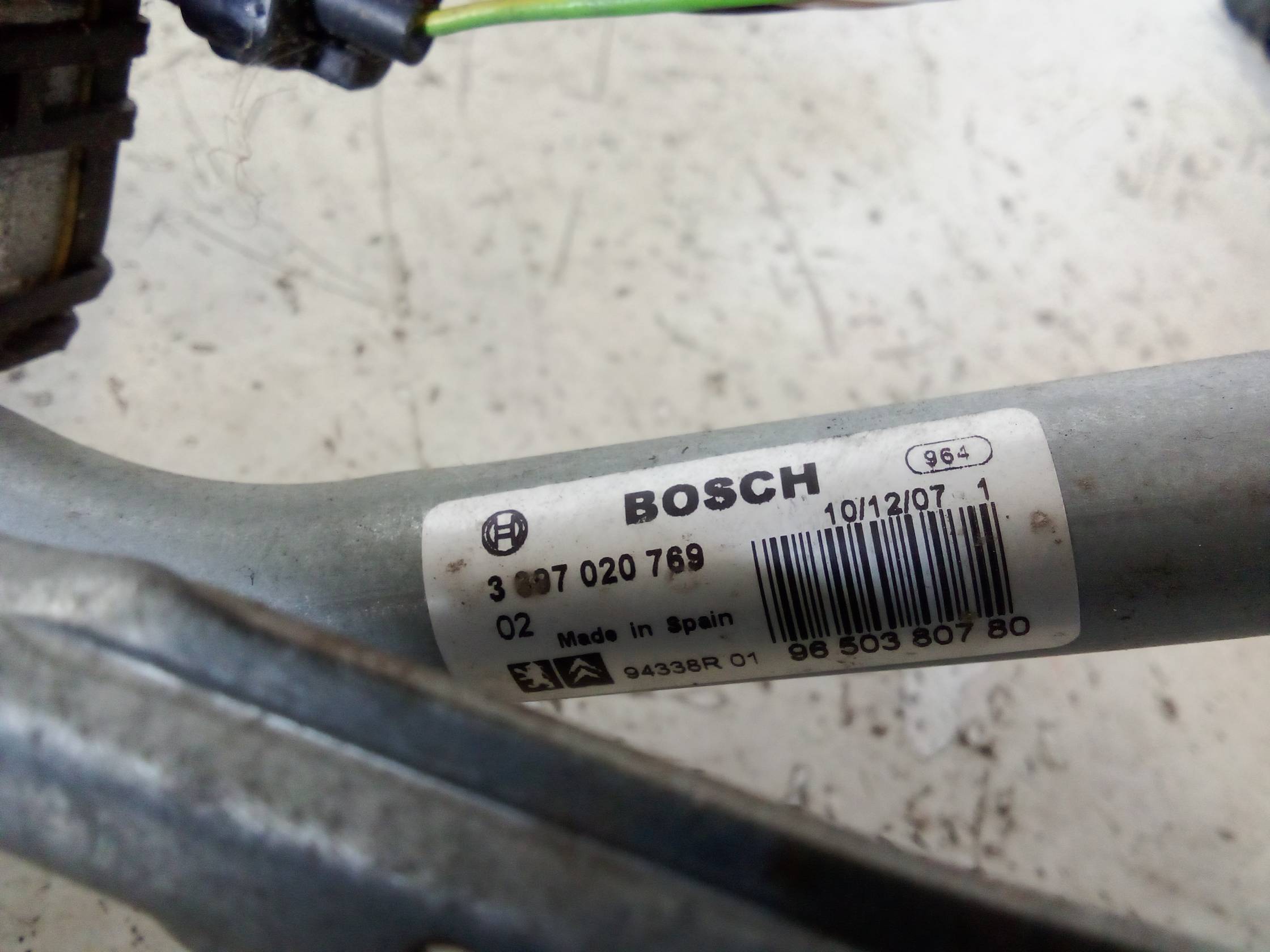 Meccanismo tergiparabrezza con motorino