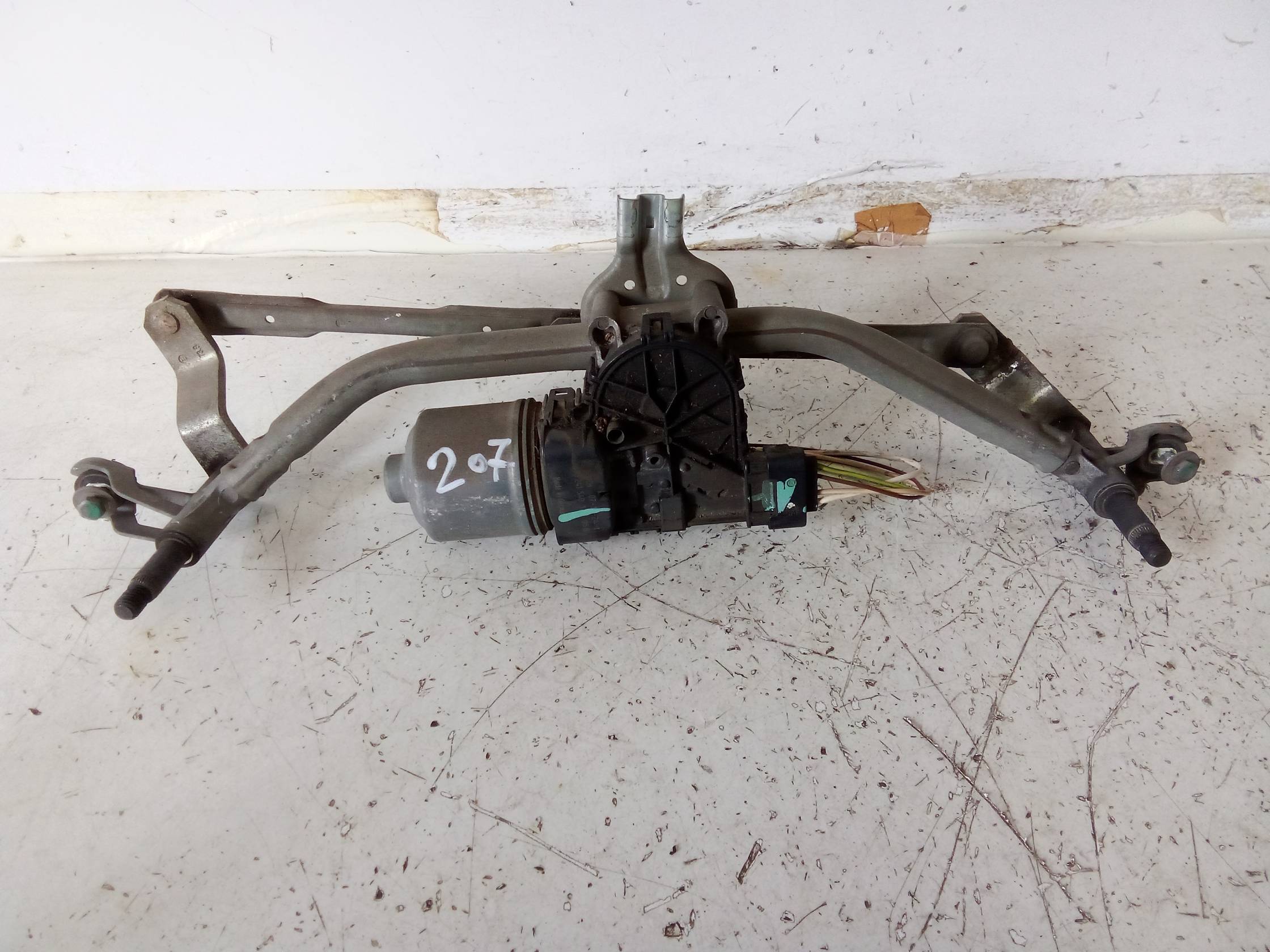 Meccanismo tergiparabrezza con motorino