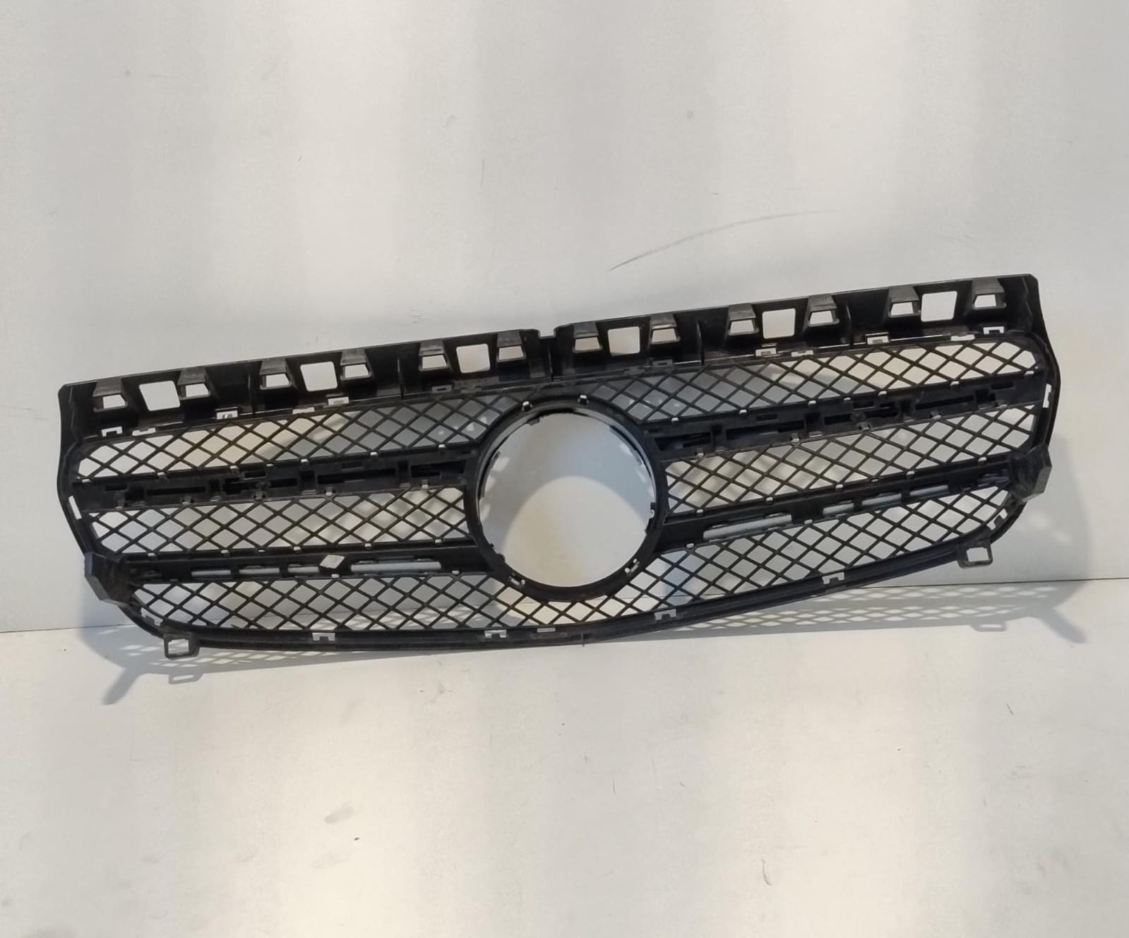 Griglia paraurti ant. Griglia paraurti ant.