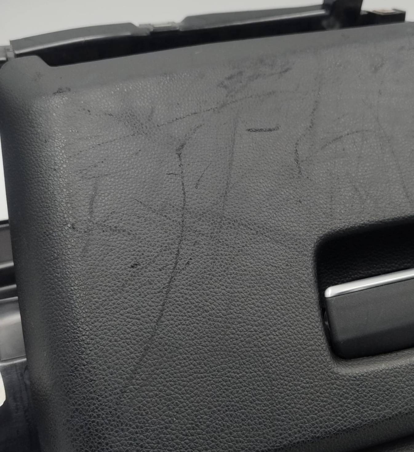 Cassetto vano portaoggetti