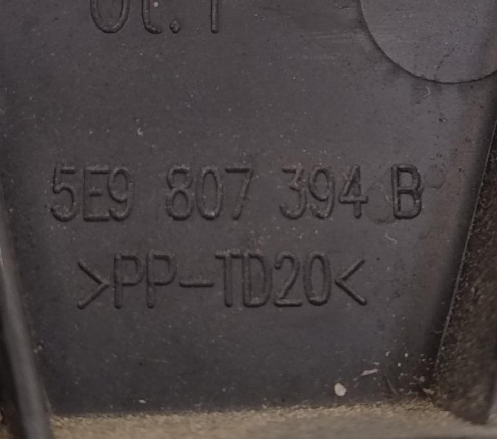 Staffa paraurti posteriore dx.